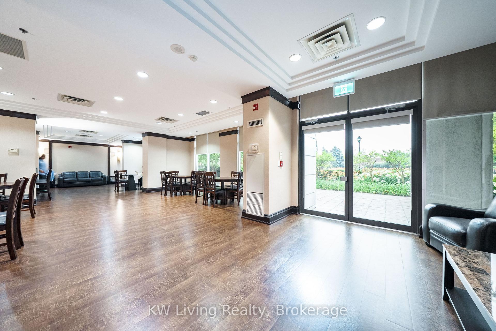 Photo 35 of Unit 905, 18 Harding Boulevard, Richmond Hill, Harding — HOMEH