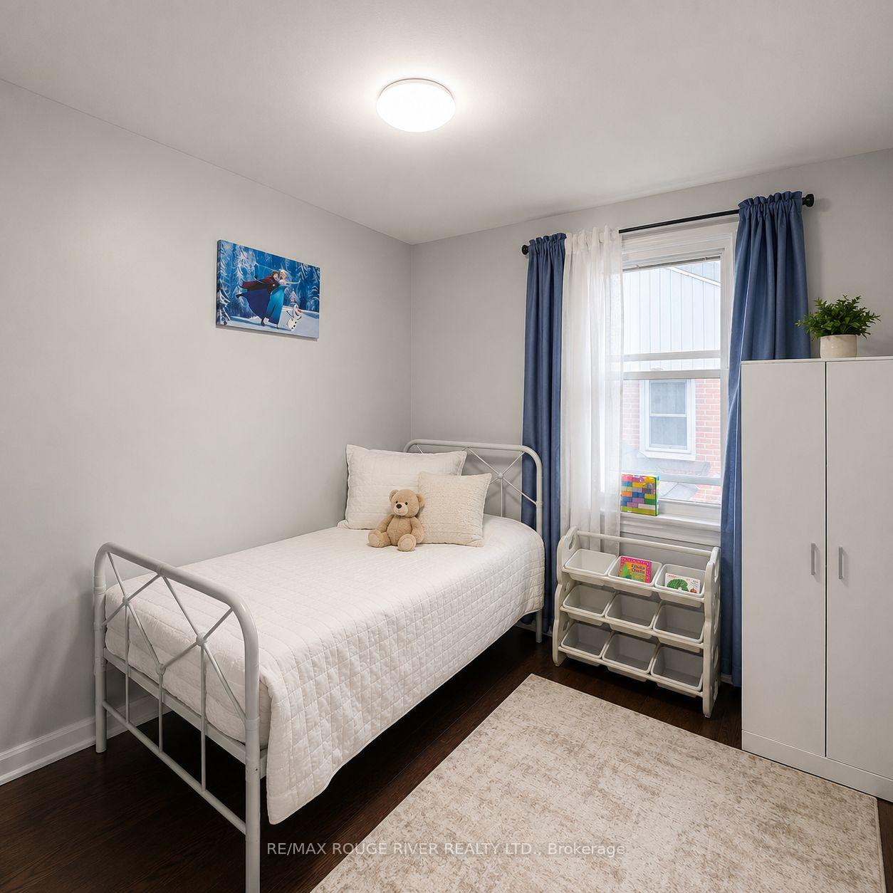 Photo 10 of Unit Upper Unit, 283 East 45th Street, Hamilton, Hampton Heights — HOMEH
