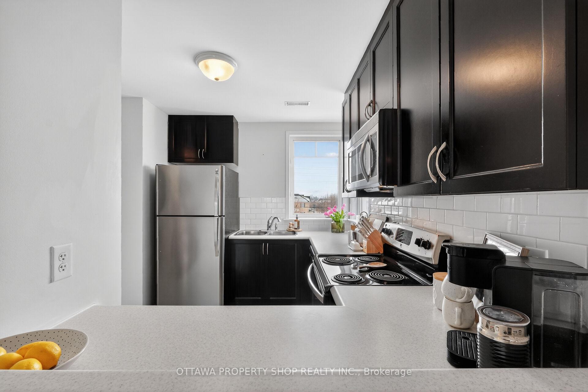 Photo 6 of 3385 Cambrian Road, Ottawa, Barrhaven - Stonebridge — HOMEH
