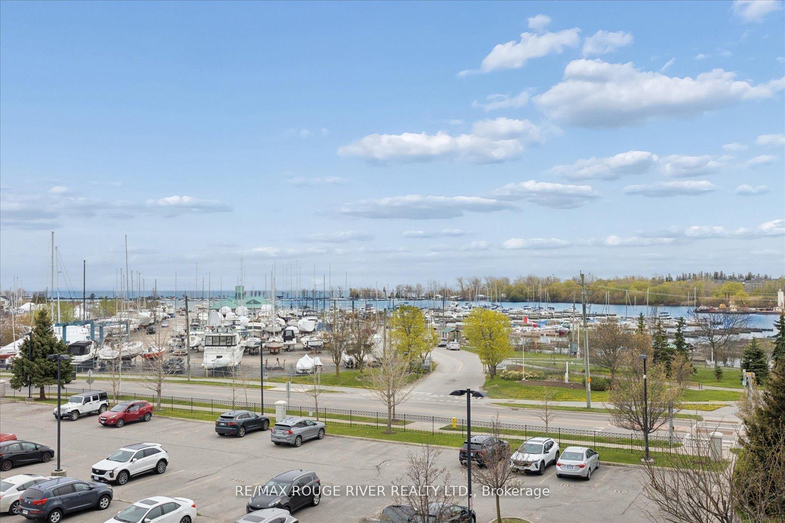 Front of Unit 305, 340 Watson Street W