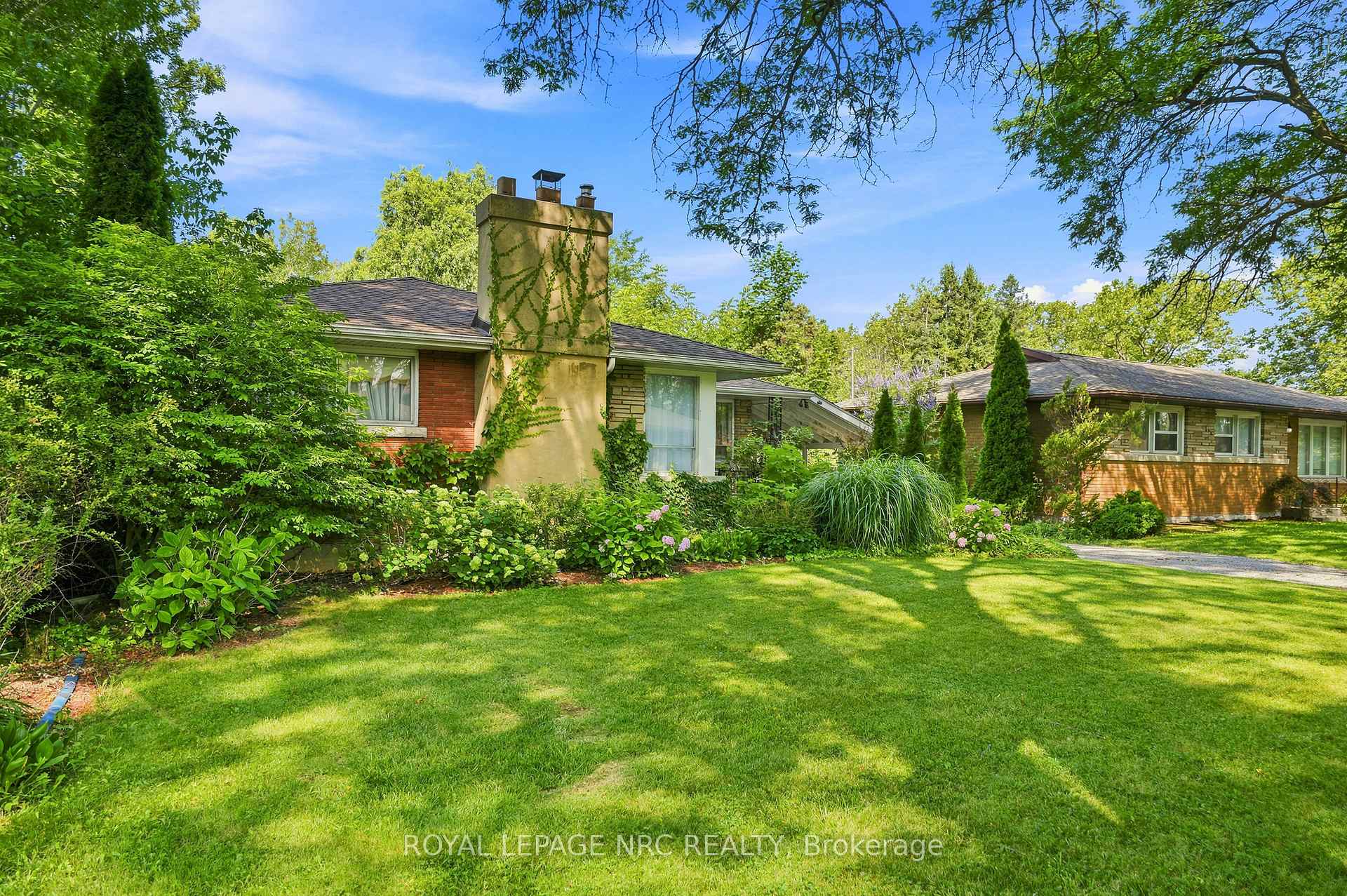 Photo 38 of 102 Masterson Drive, St. Catharines, Glendale/Glenridge — HOMEH