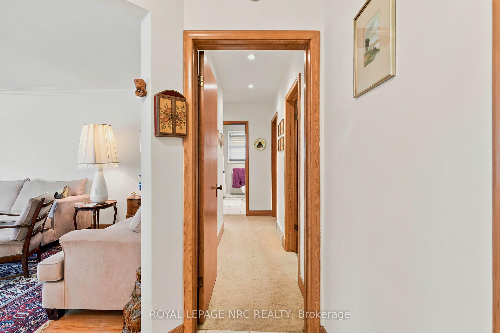 Photo 49 of 102 Masterson Drive, St. Catharines, Glendale/Glenridge — HOMEH
