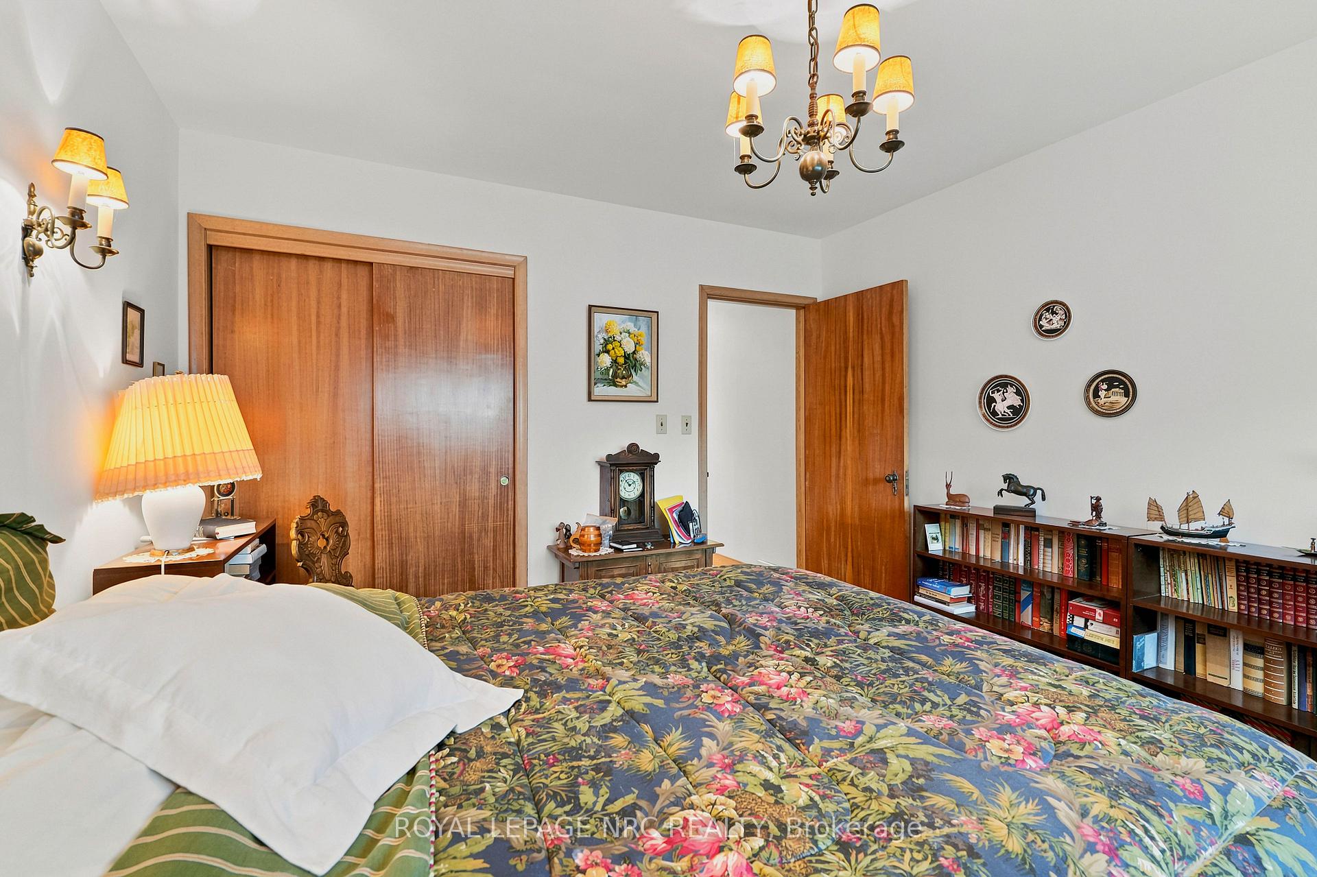 Photo 52 of 102 Masterson Drive, St. Catharines, Glendale/Glenridge — HOMEH