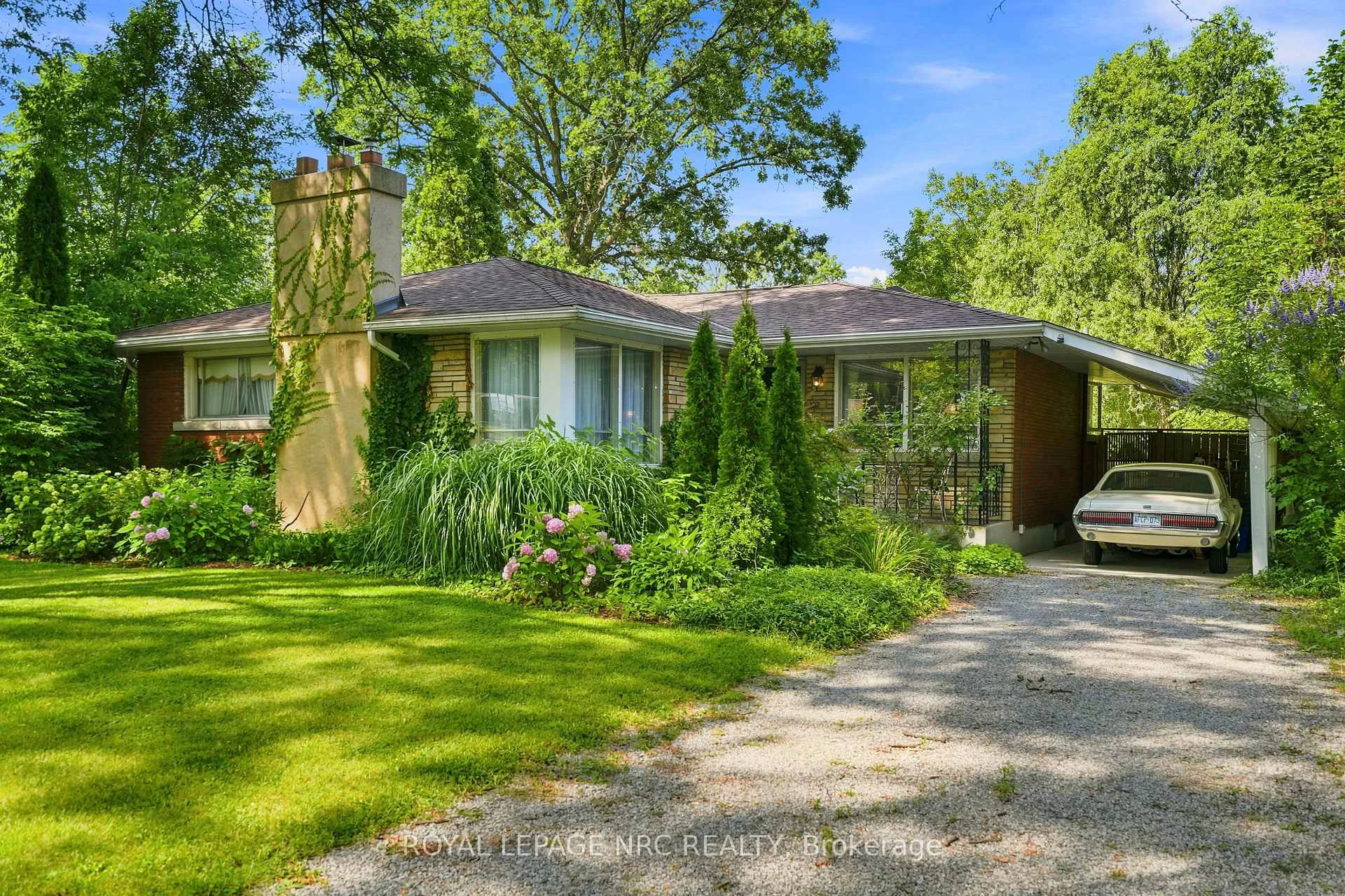 Photo 27 of 102 Masterson Drive, St. Catharines, Glendale/Glenridge — HOMEH