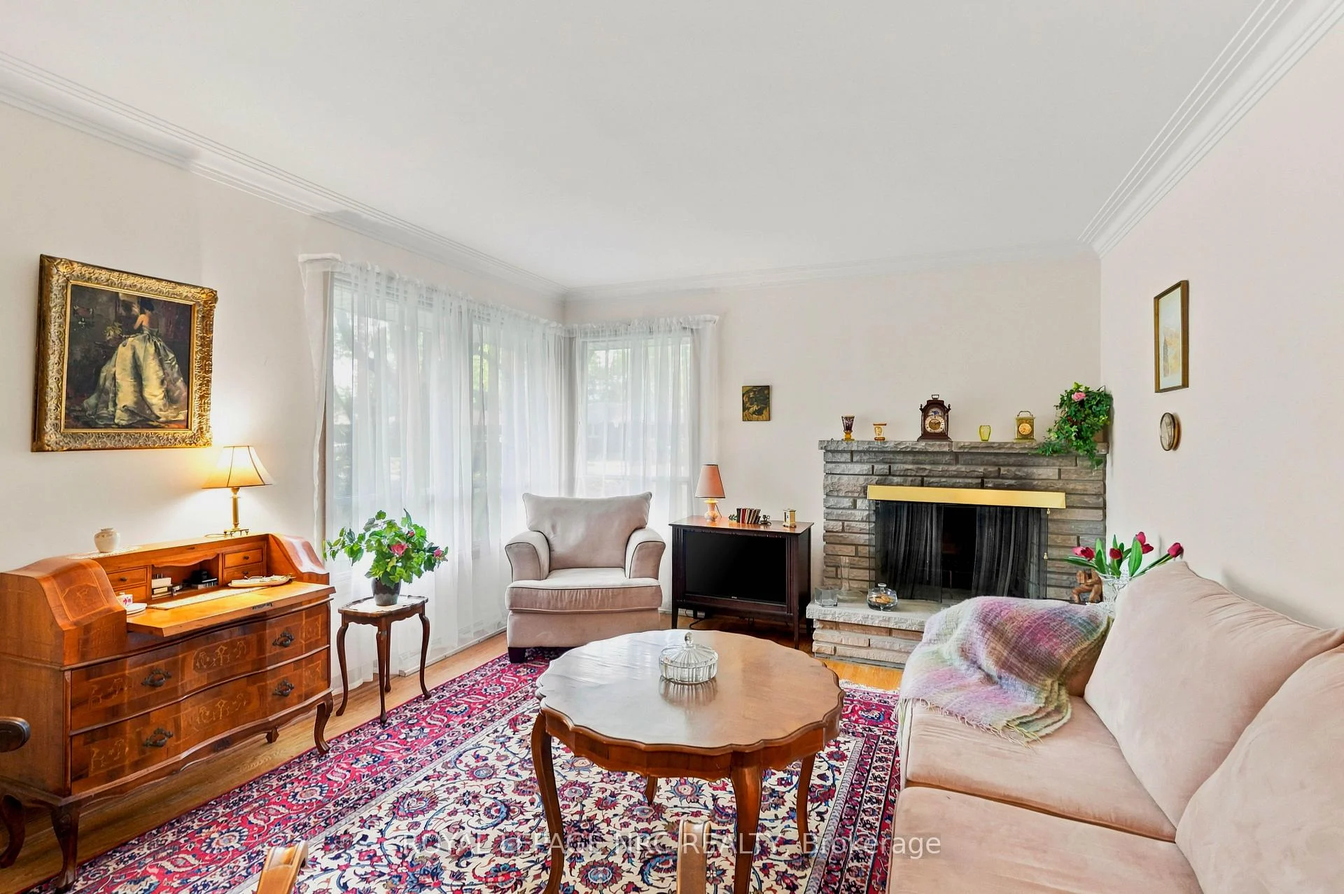 Photo 37 of 102 Masterson Drive, St. Catharines, Glendale/Glenridge — HOMEH