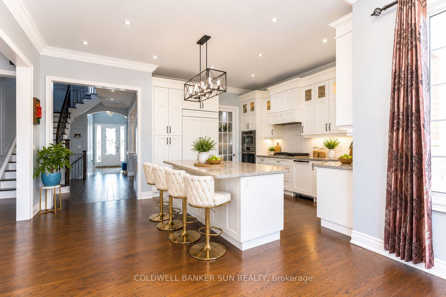 Photo 9 of 48 Hanbury Crescent, Brampton, Credit Valley — HOMEH