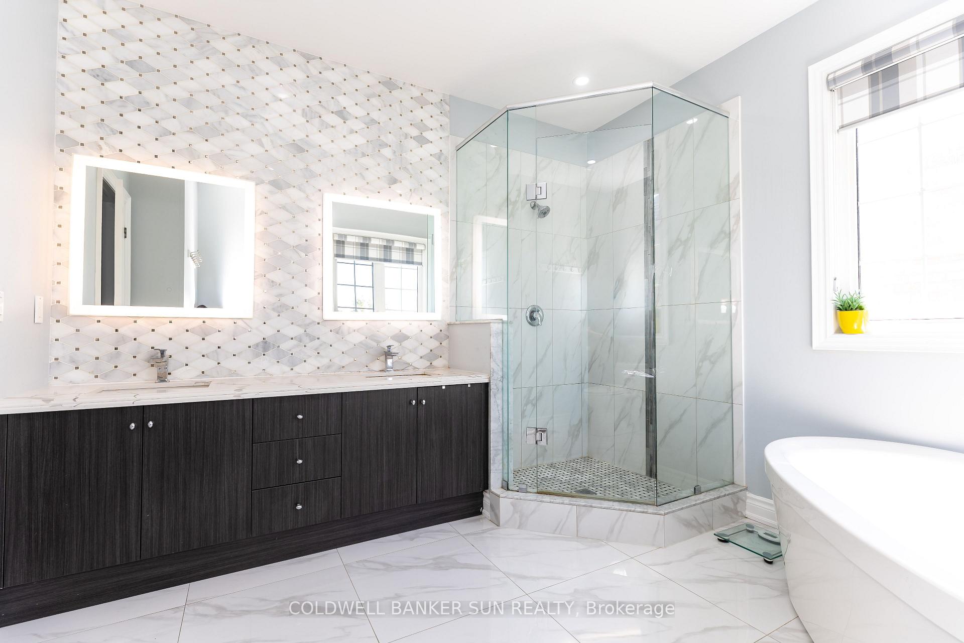 Photo 23 of 48 Hanbury Crescent, Brampton, Credit Valley — HOMEH
