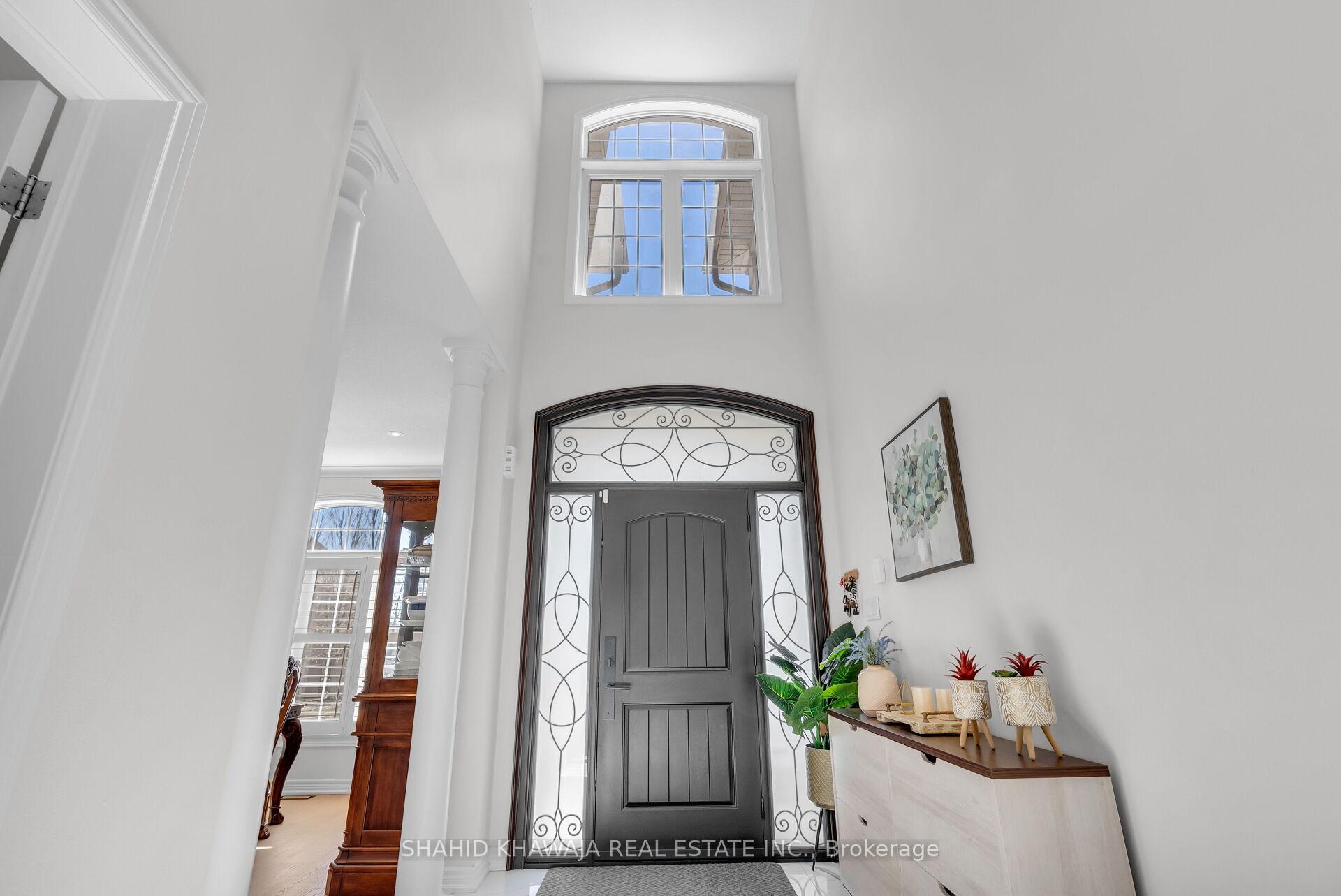 Photo 5 of 2522 Lyndhurst Drive, Oakville, Joshua Creek — HOMEH