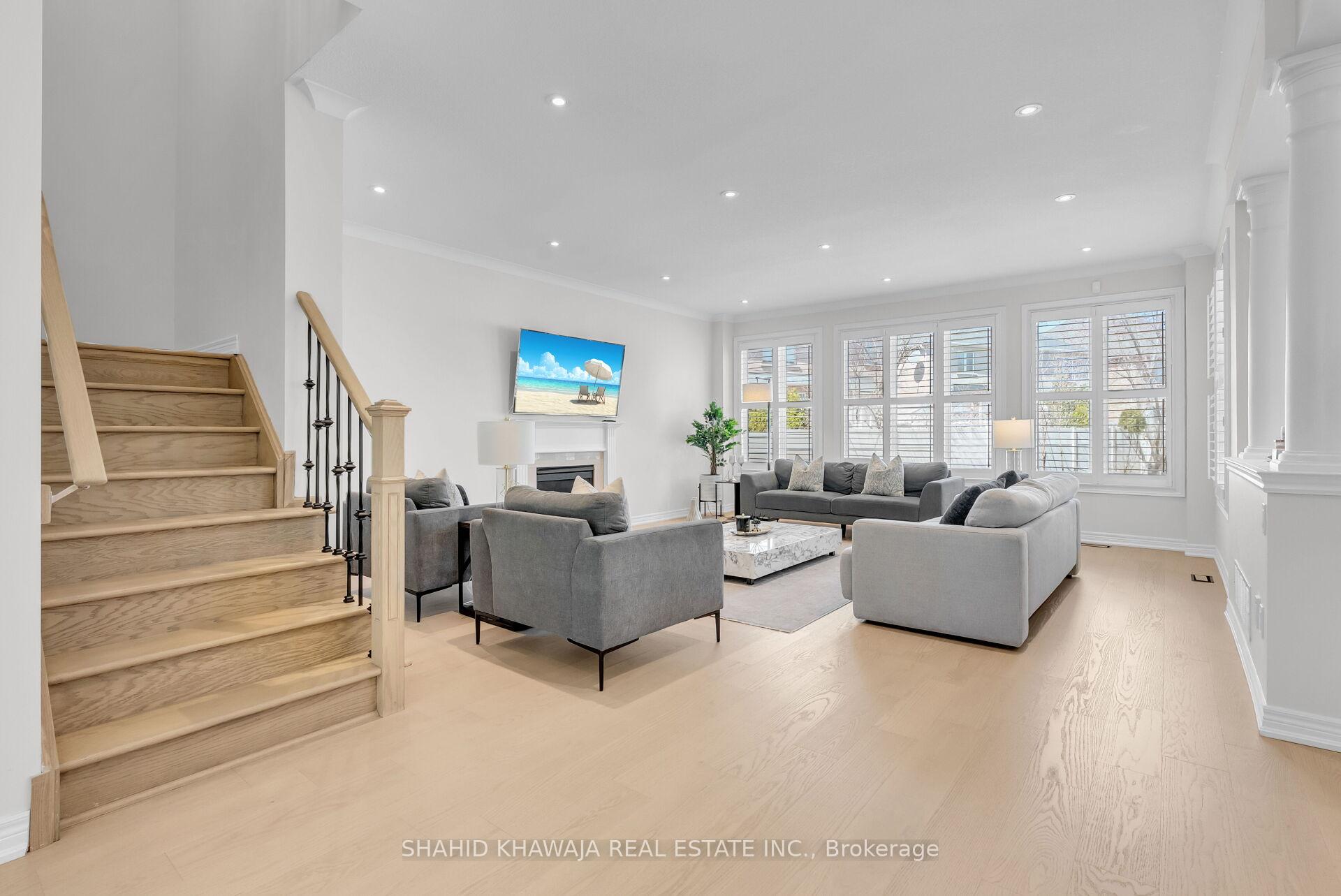 Photo 7 of 2522 Lyndhurst Drive, Oakville, Joshua Creek — HOMEH