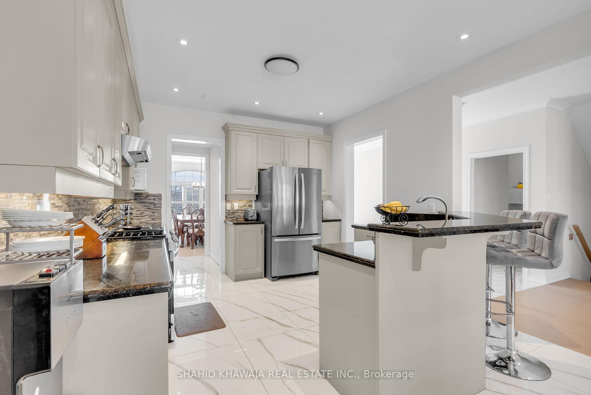 Photo 16 of 2522 Lyndhurst Drive, Oakville, Joshua Creek — HOMEH