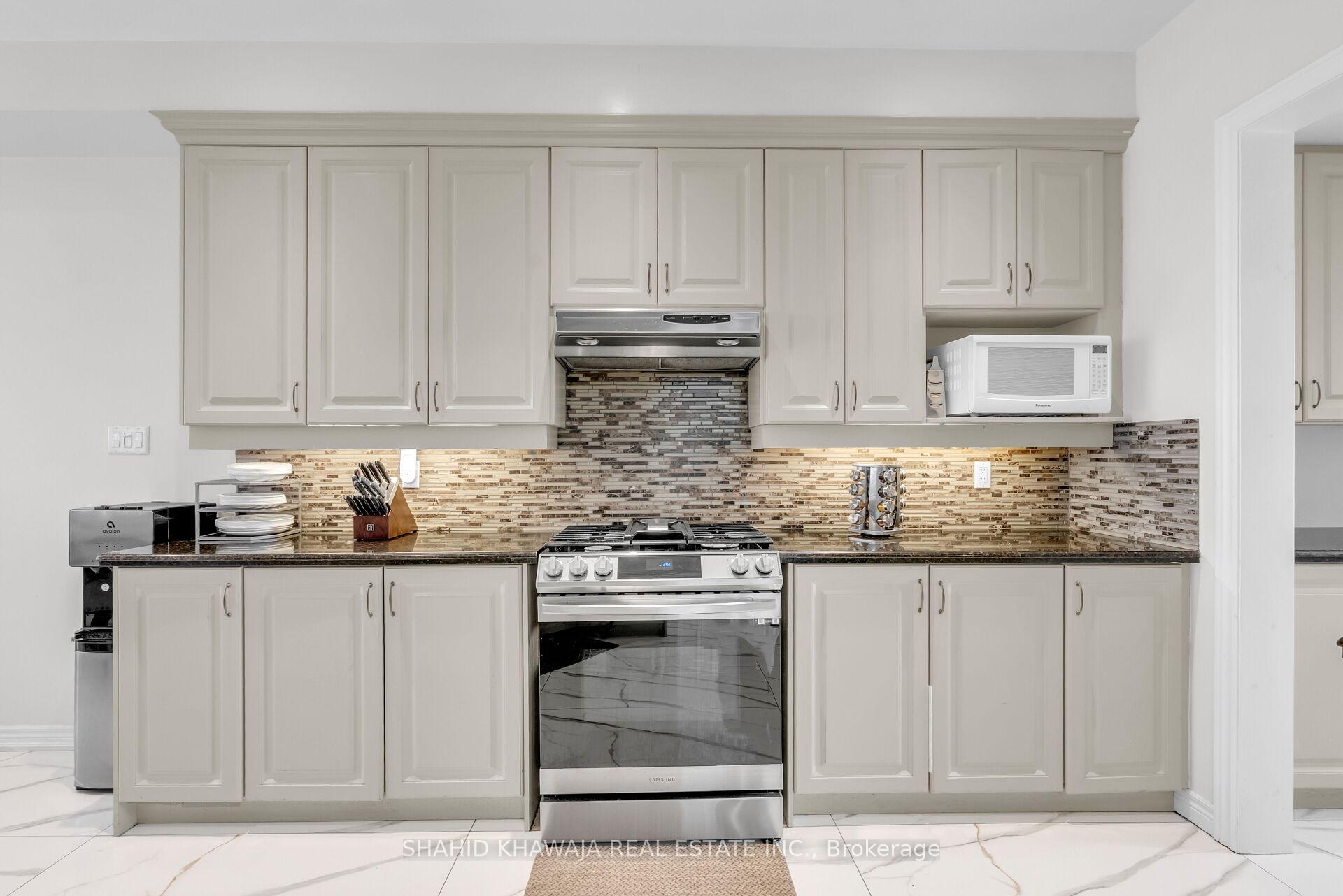 Photo 18 of 2522 Lyndhurst Drive, Oakville, Joshua Creek — HOMEH