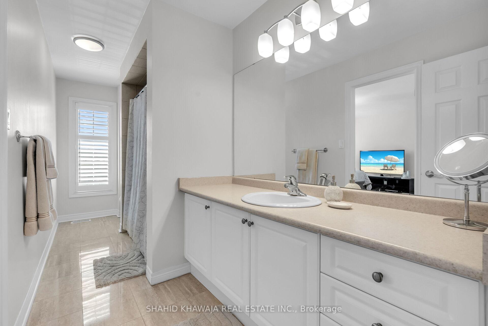 Photo 37 of 2522 Lyndhurst Drive, Oakville, Joshua Creek — HOMEH