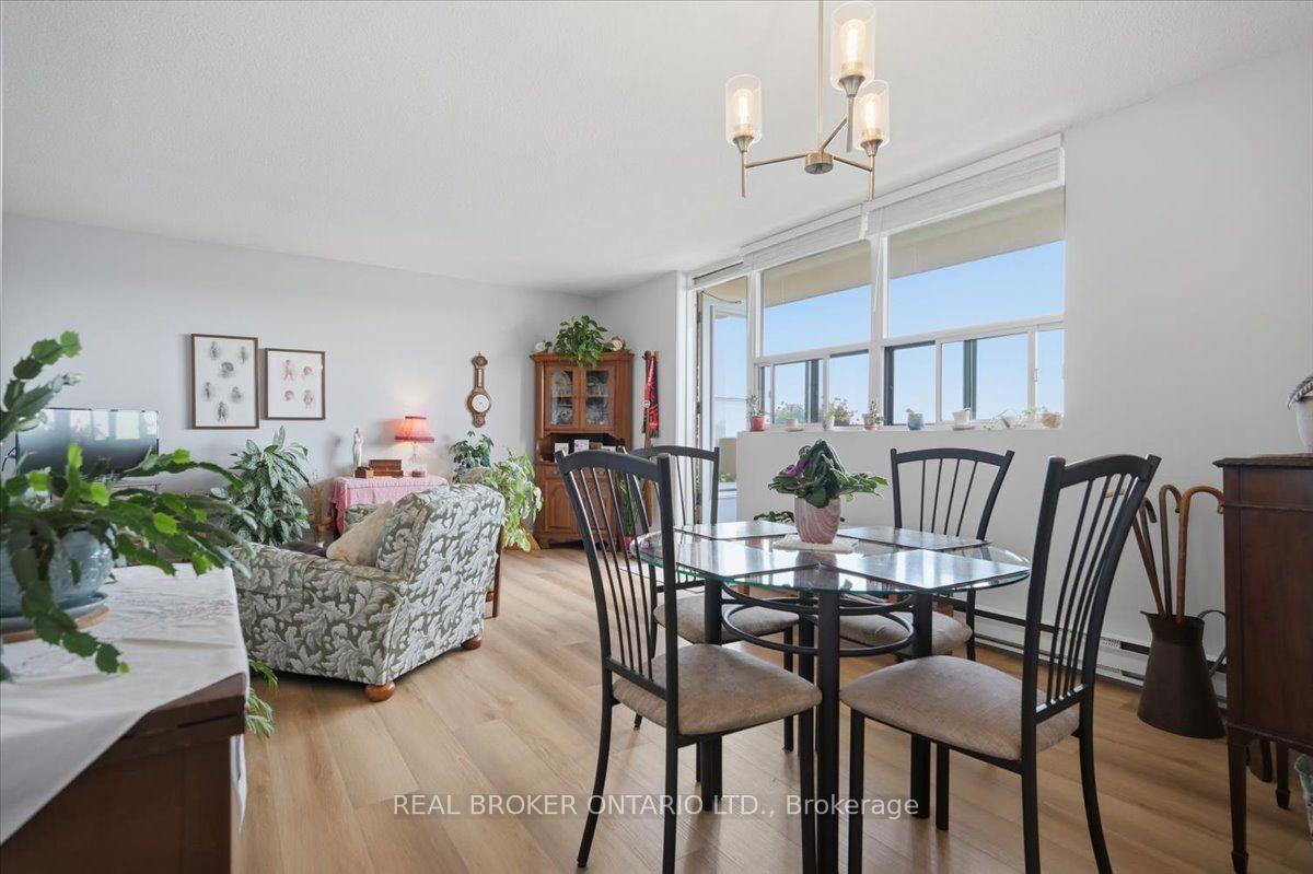 Photo 11 of Unit 916, 700 Dynes Road, Burlington, Roseland — HOMEH
