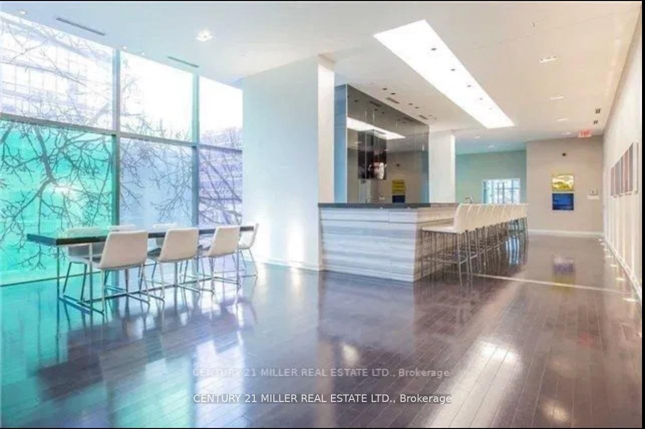 Photo 9 of Unit 1504, 37 Grosvenor Street, Toronto, Bay Street Corridor — HOMEH