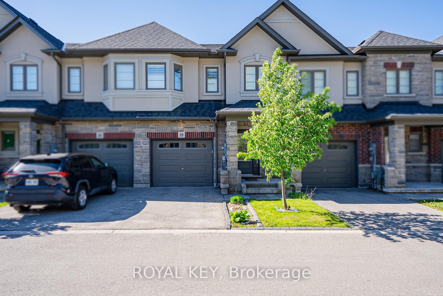 Photo 2 of 324 Equestrian Way, Cambridge, Preston Heights — HOMEH