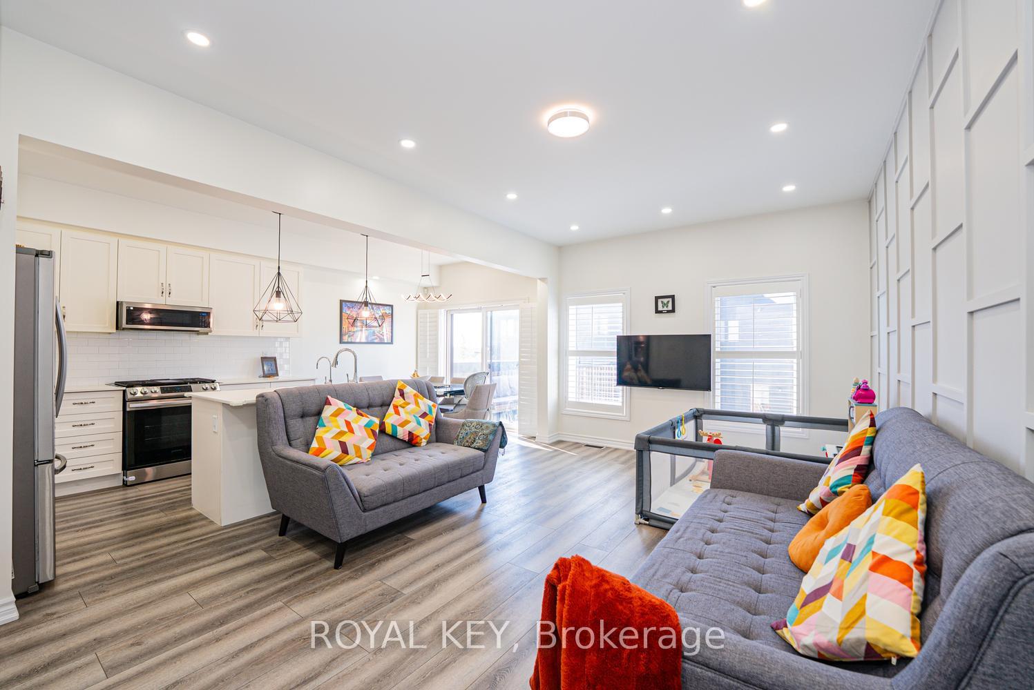 Photo 8 of 324 Equestrian Way, Cambridge, Preston Heights — HOMEH
