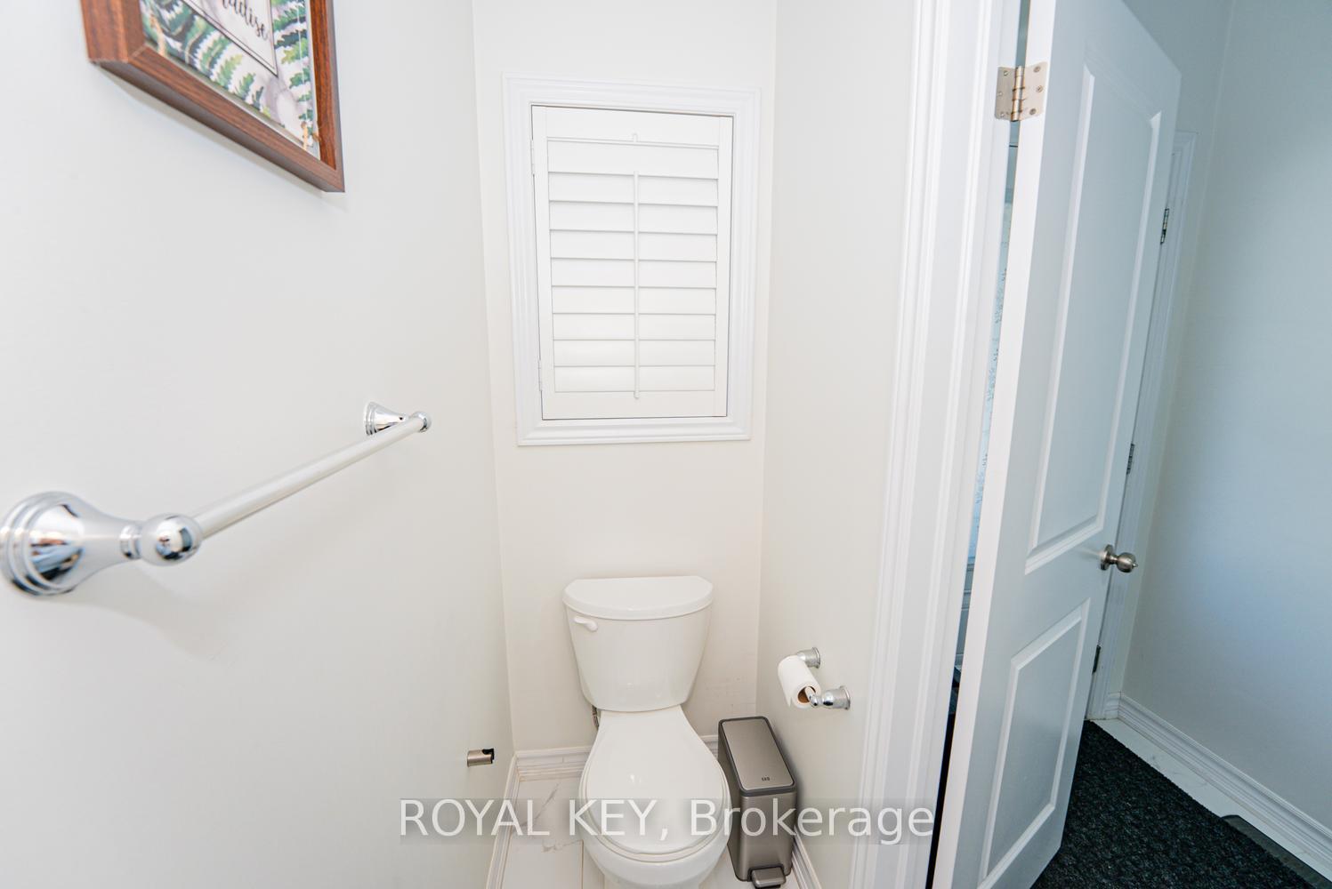 Photo 16 of 324 Equestrian Way, Cambridge, Preston Heights — HOMEH