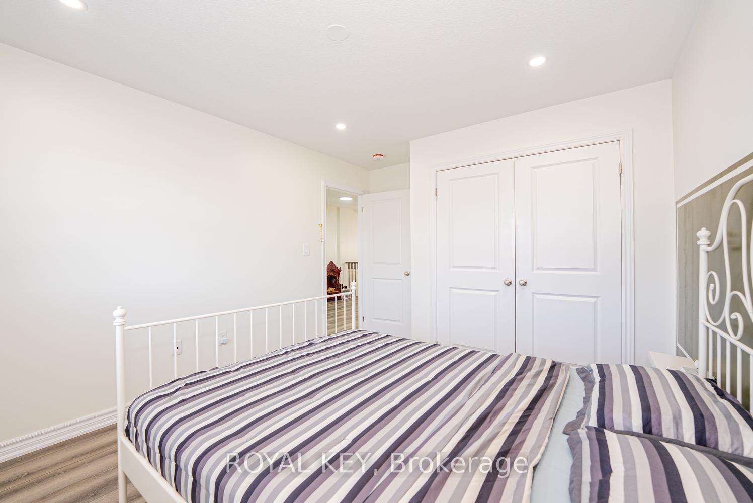 Photo 20 of 324 Equestrian Way, Cambridge, Preston Heights — HOMEH