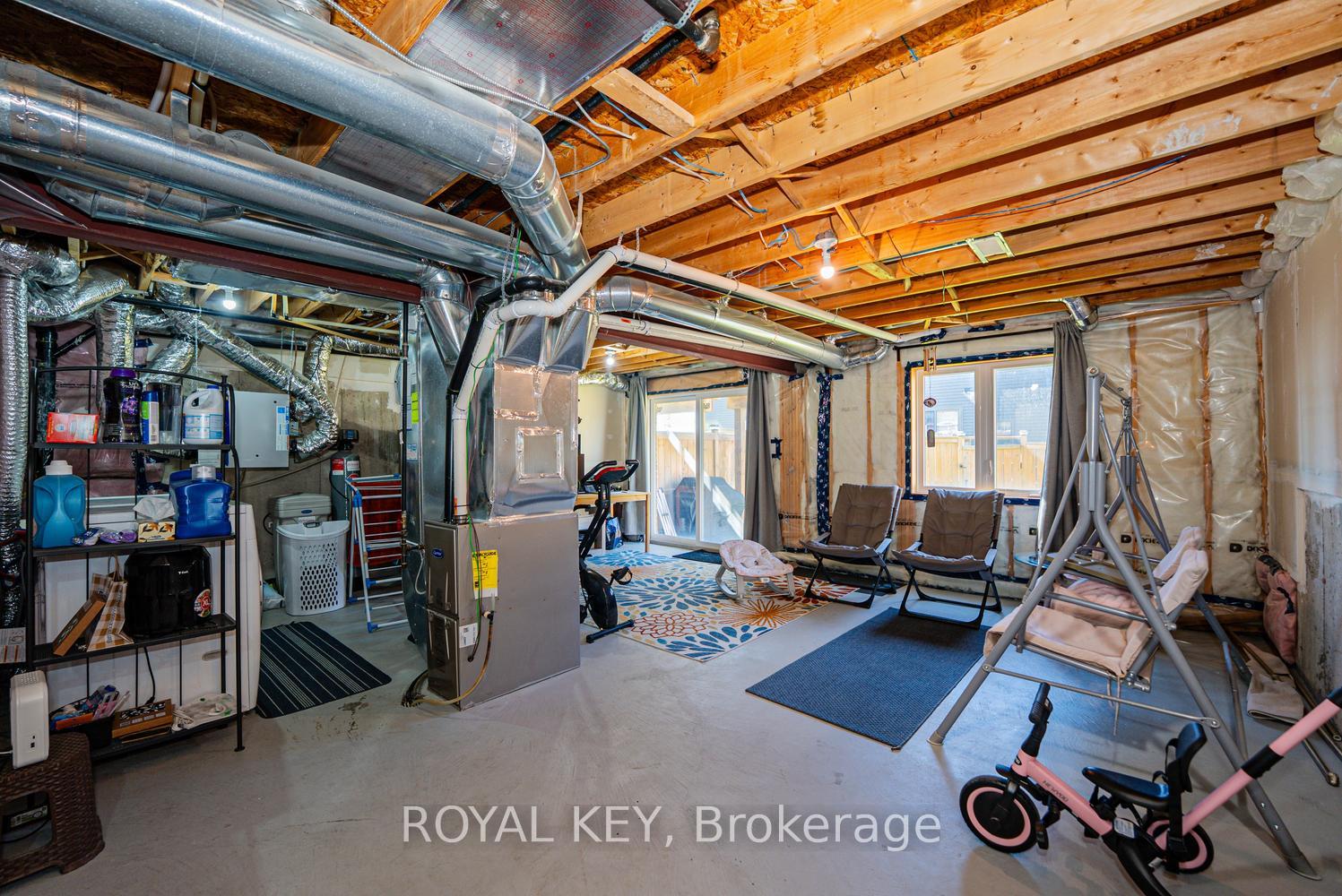 Photo 26 of 324 Equestrian Way, Cambridge, Preston Heights — HOMEH