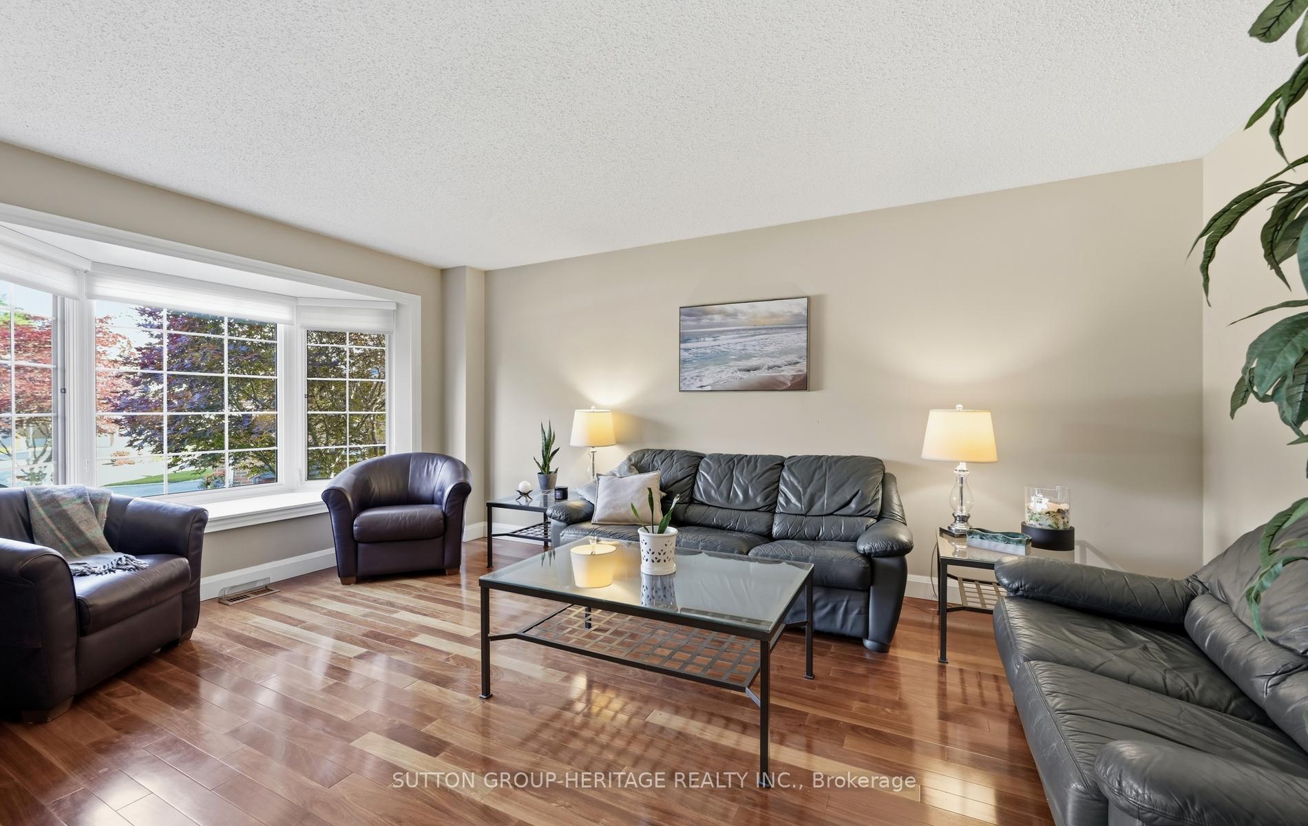 Photo 6 of 511 Driftwood Court, Pickering, Amberlea — HOMEH