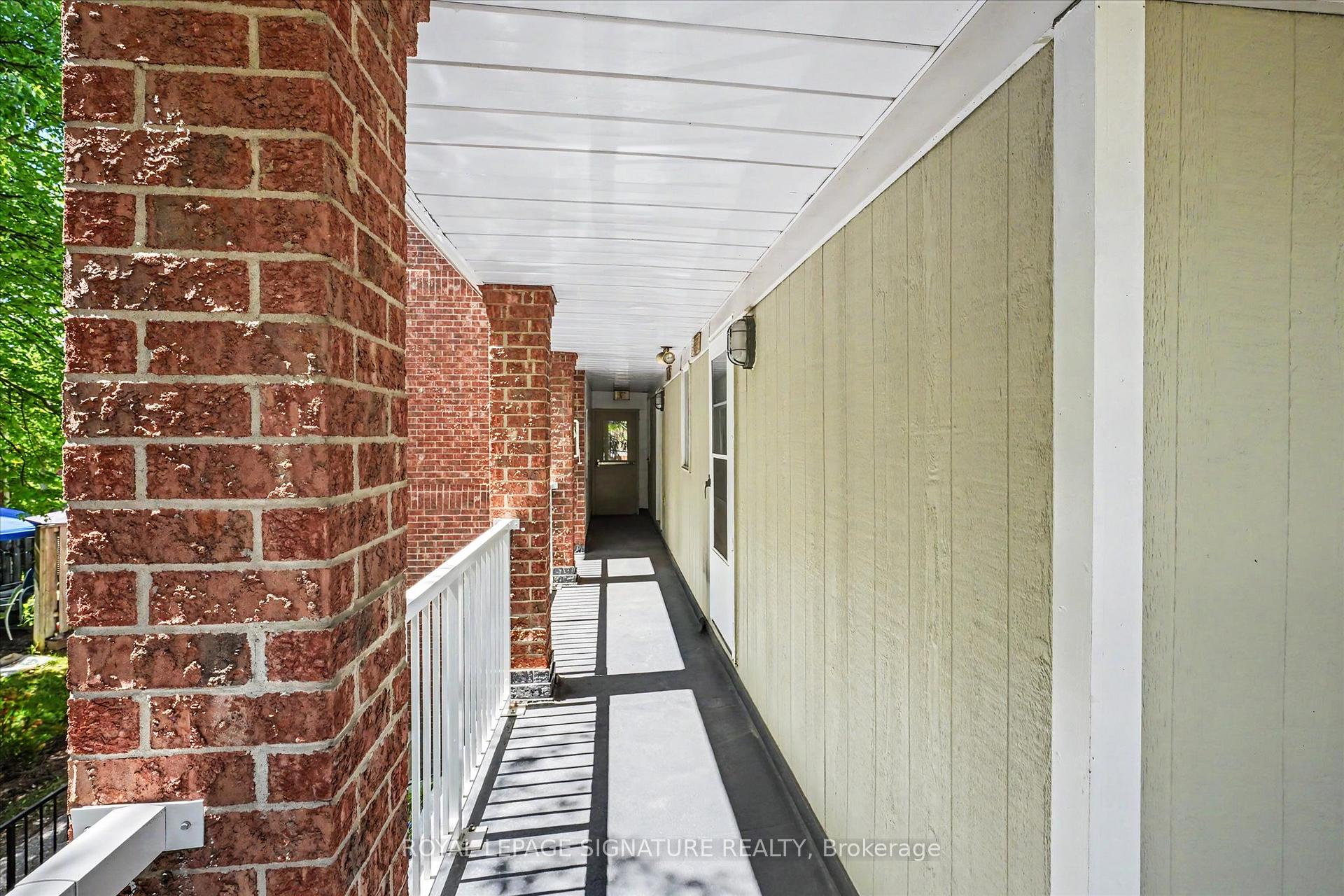 Photo 2 of Unit 221, 101 Bristol Road E, Mississauga, Hurontario — HOMEH