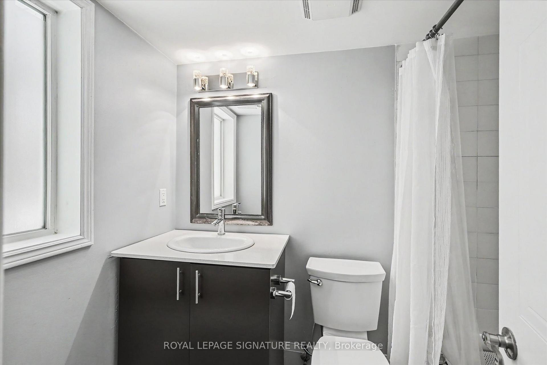 Photo 4 of Unit 221, 101 Bristol Road E, Mississauga, Hurontario — HOMEH