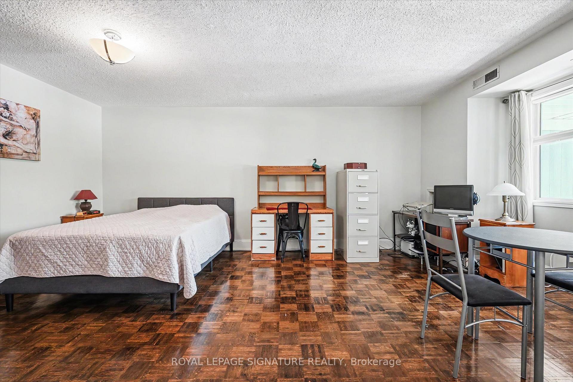 Photo 10 of Unit 221, 101 Bristol Road E, Mississauga, Hurontario — HOMEH