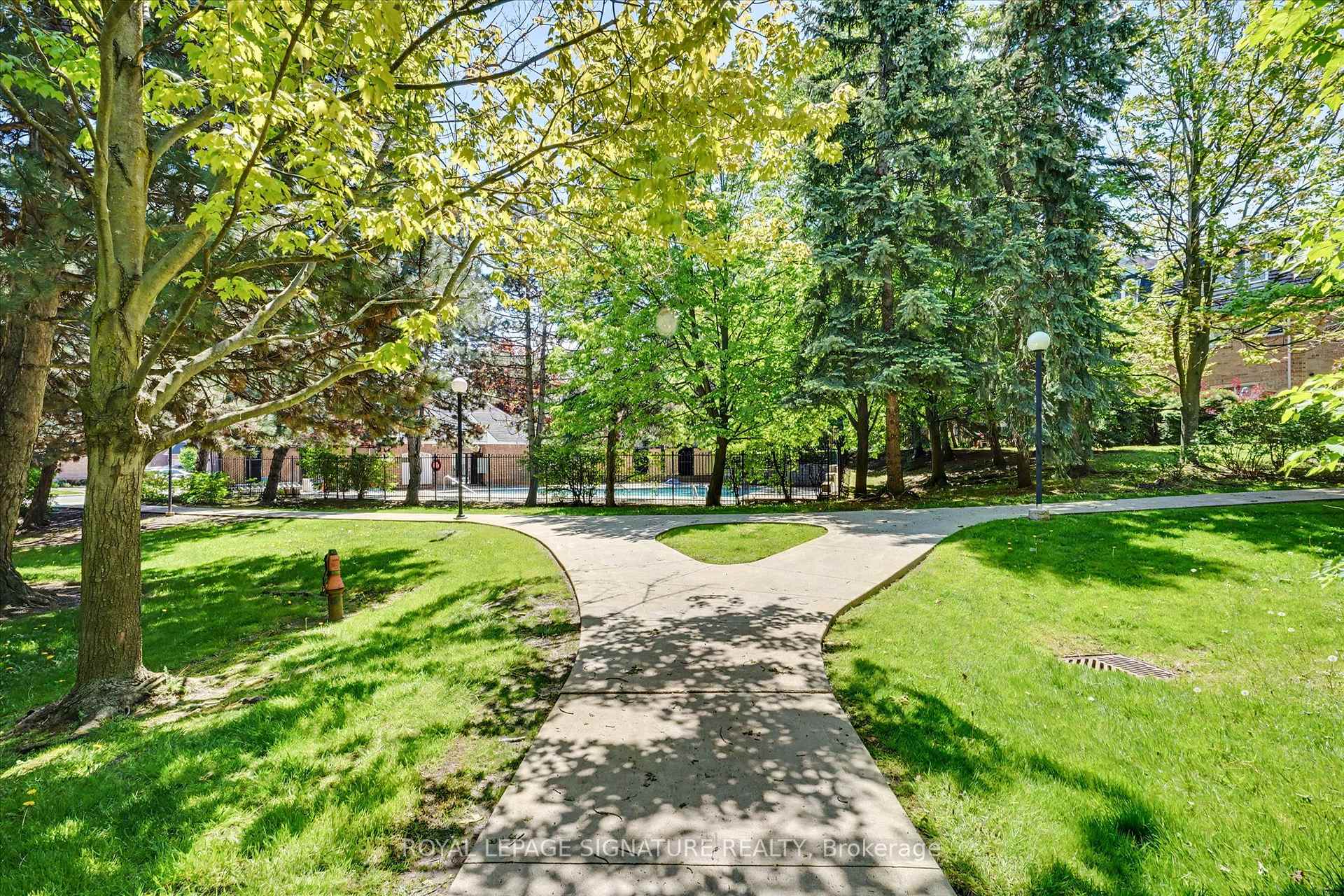 Photo 18 of Unit 221, 101 Bristol Road E, Mississauga, Hurontario — HOMEH