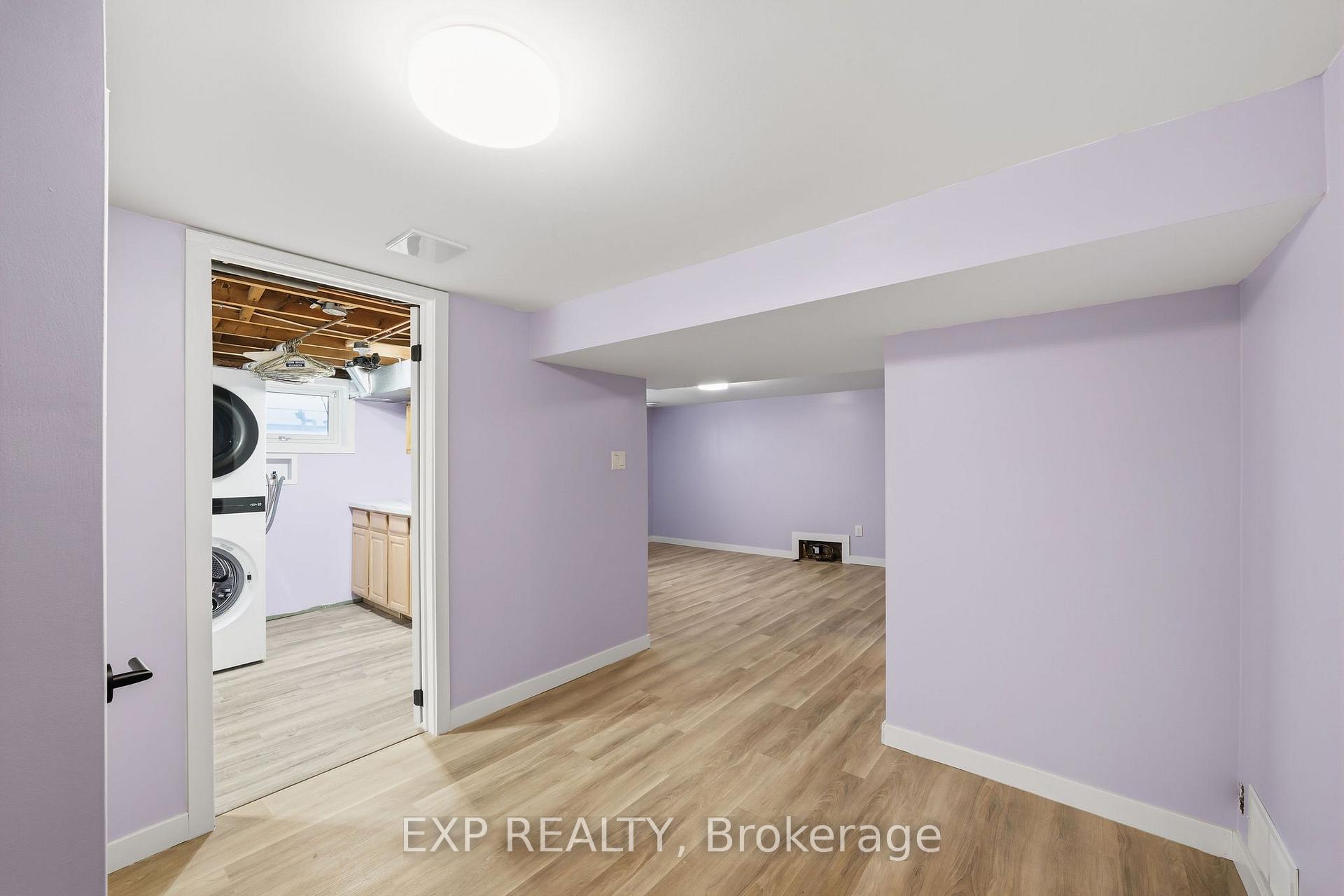 Photo 15 of 172 East Street, London, East M — HOMEH