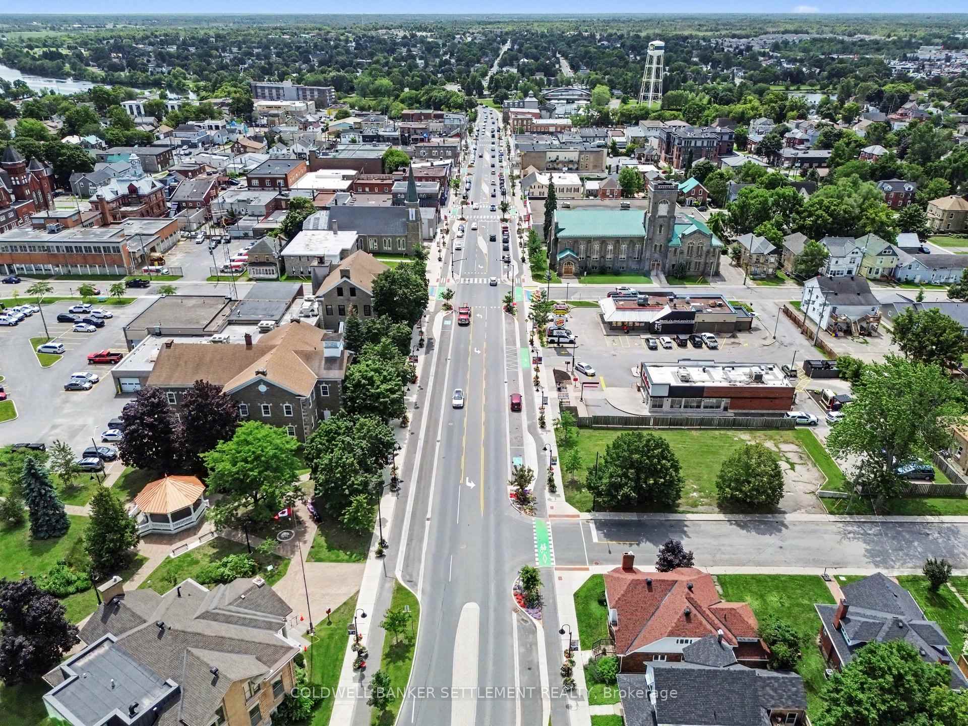 Photo 41 of 2 Gladstone Avenue, Smiths Falls, Smiths Falls — HOMEH