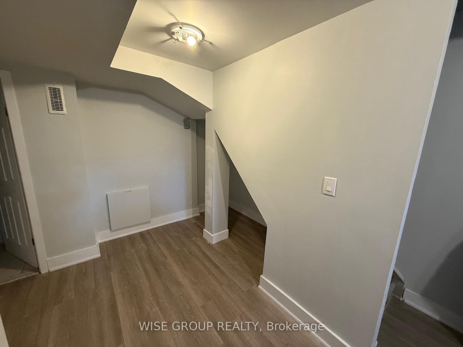 Photo 7 of Unit Basement, 55 Purdy Crescent, North York, Humberlea-Pelmo Park — HOMEH