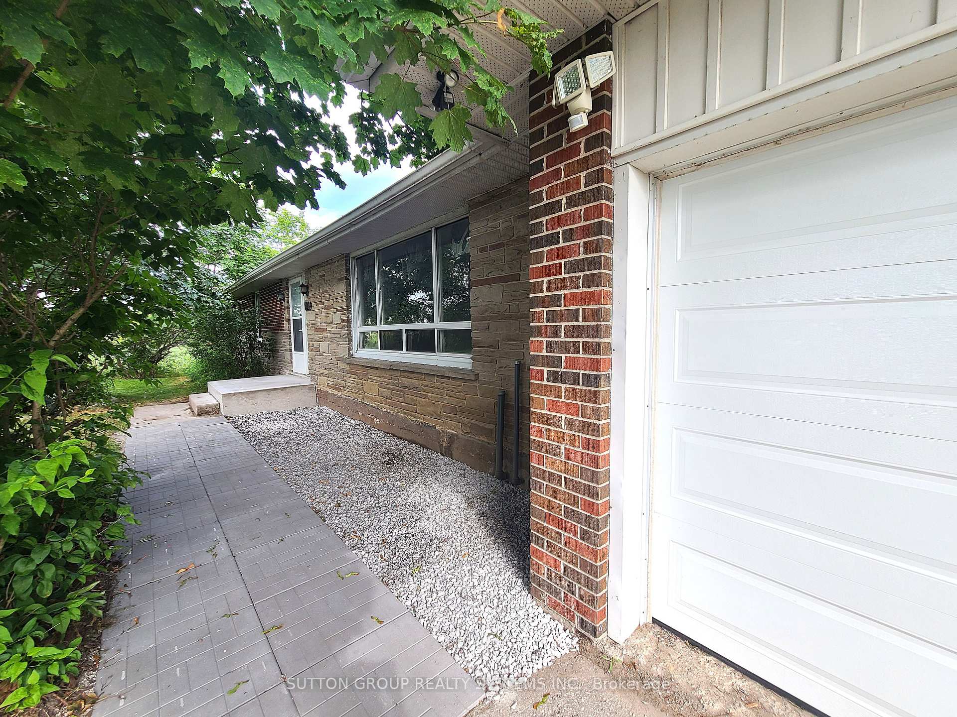 Photo 1 of 998 King Road, King, Rural King — HOMEH