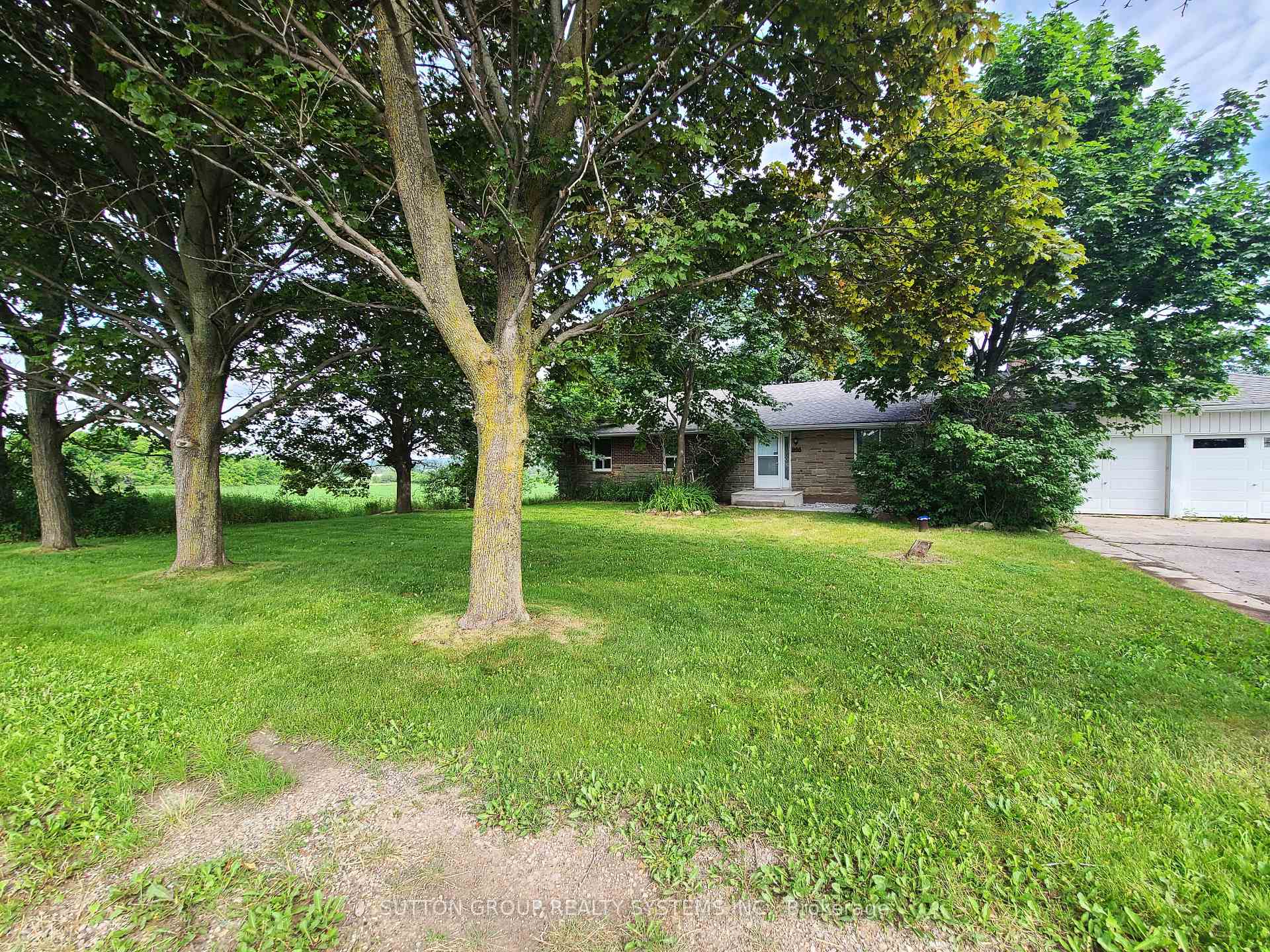 Photo 3 of 998 King Road, King, Rural King — HOMEH