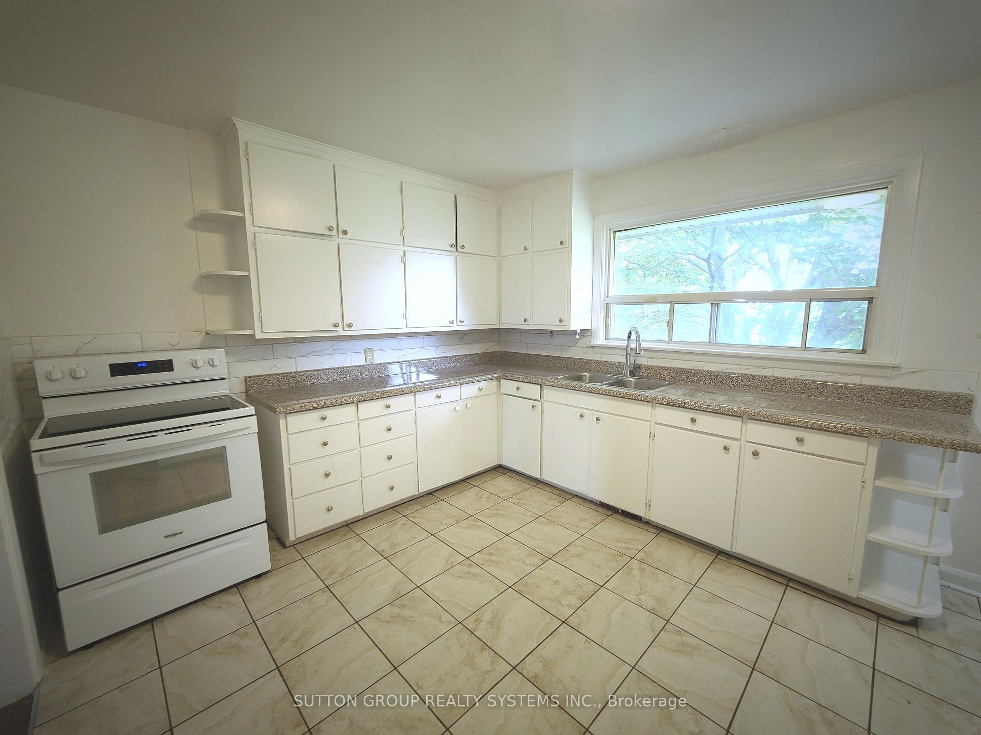 Photo 8 of 998 King Road, King, Rural King — HOMEH