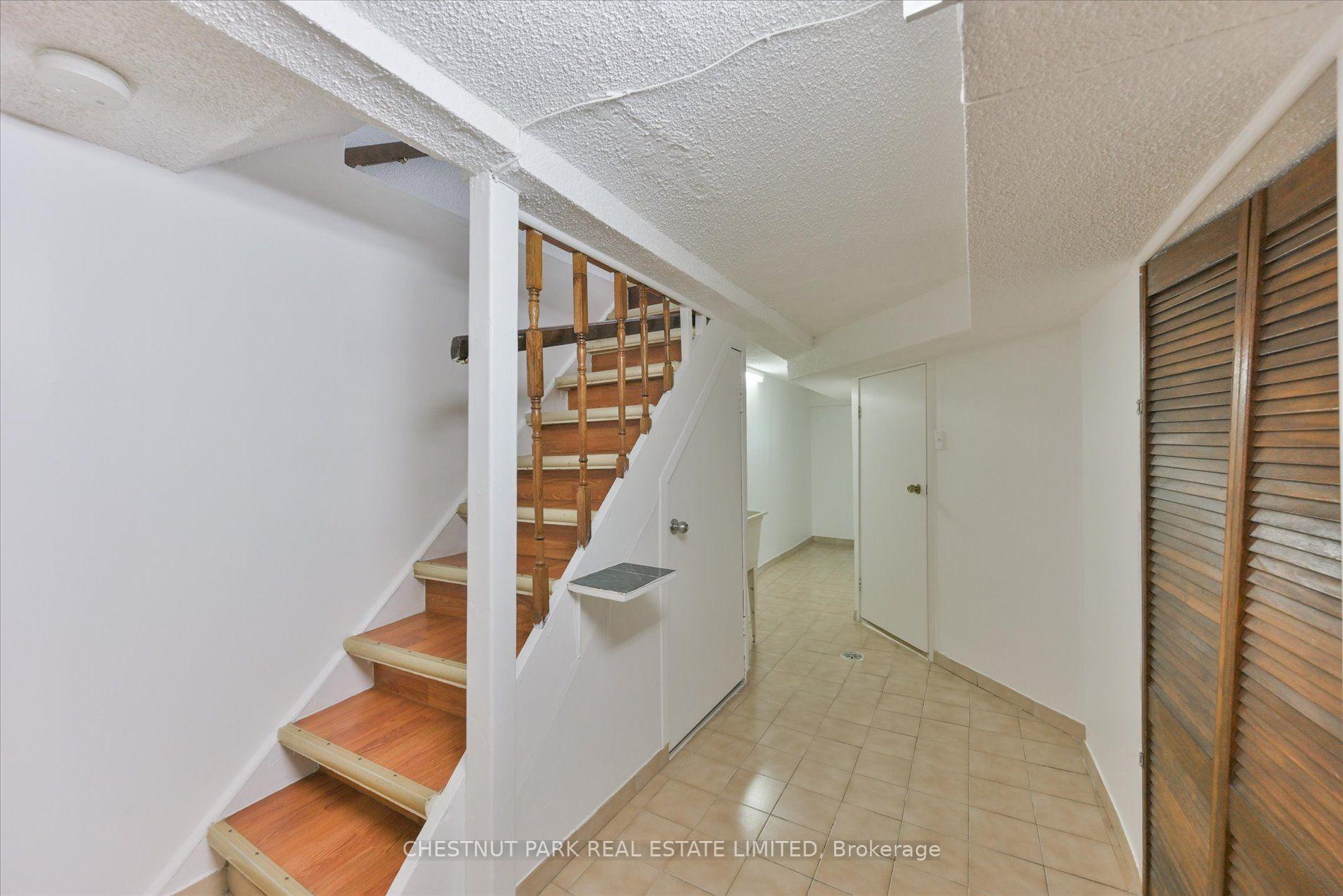 Photo 13 of Unit Main & Bsmt, 13 Silver Avenue, Toronto, Roncesvalles — HOMEH