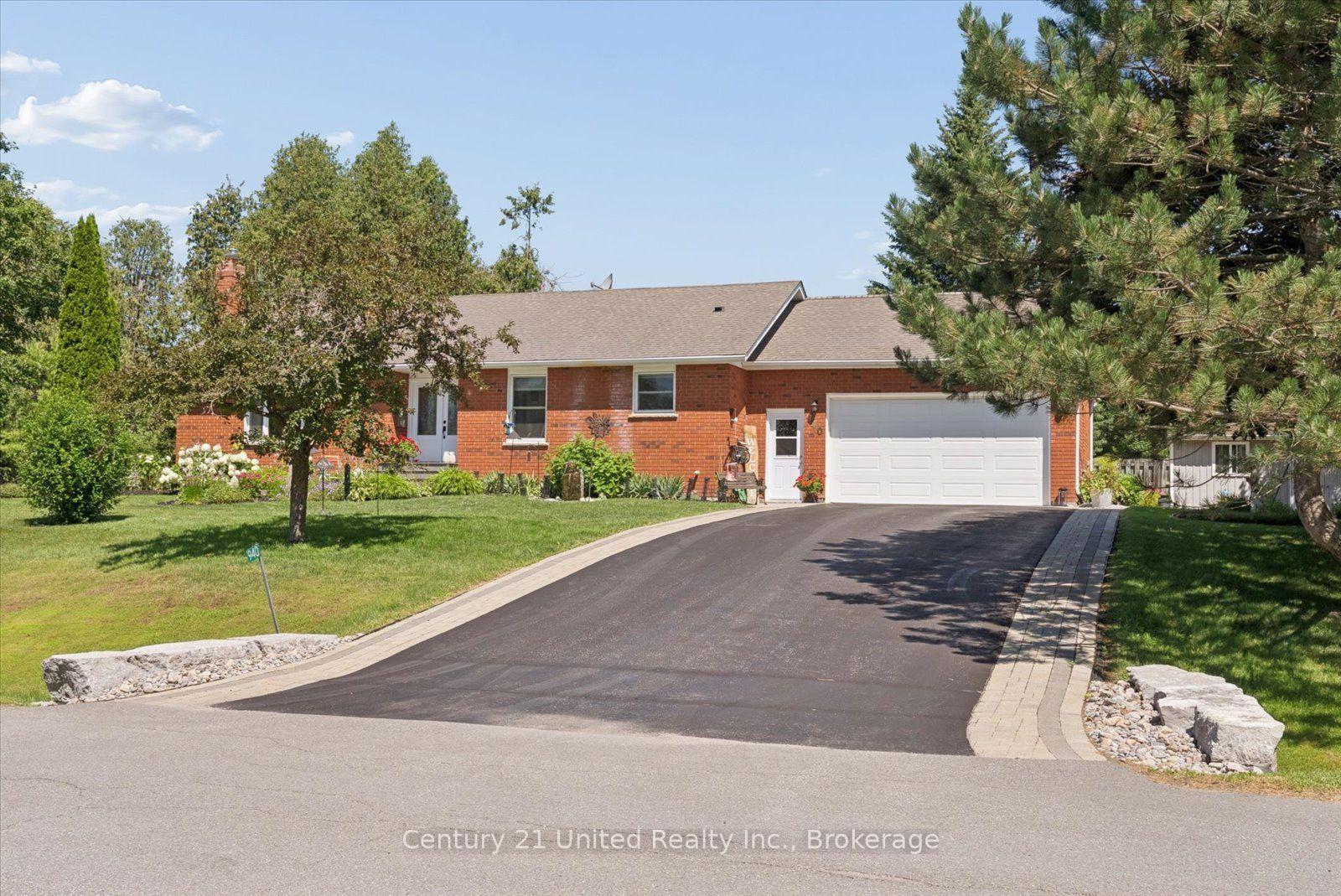 Photo 3 of 940 Cavan Wood Drive, Cavan Monaghan, Cavan Twp — HOMEH