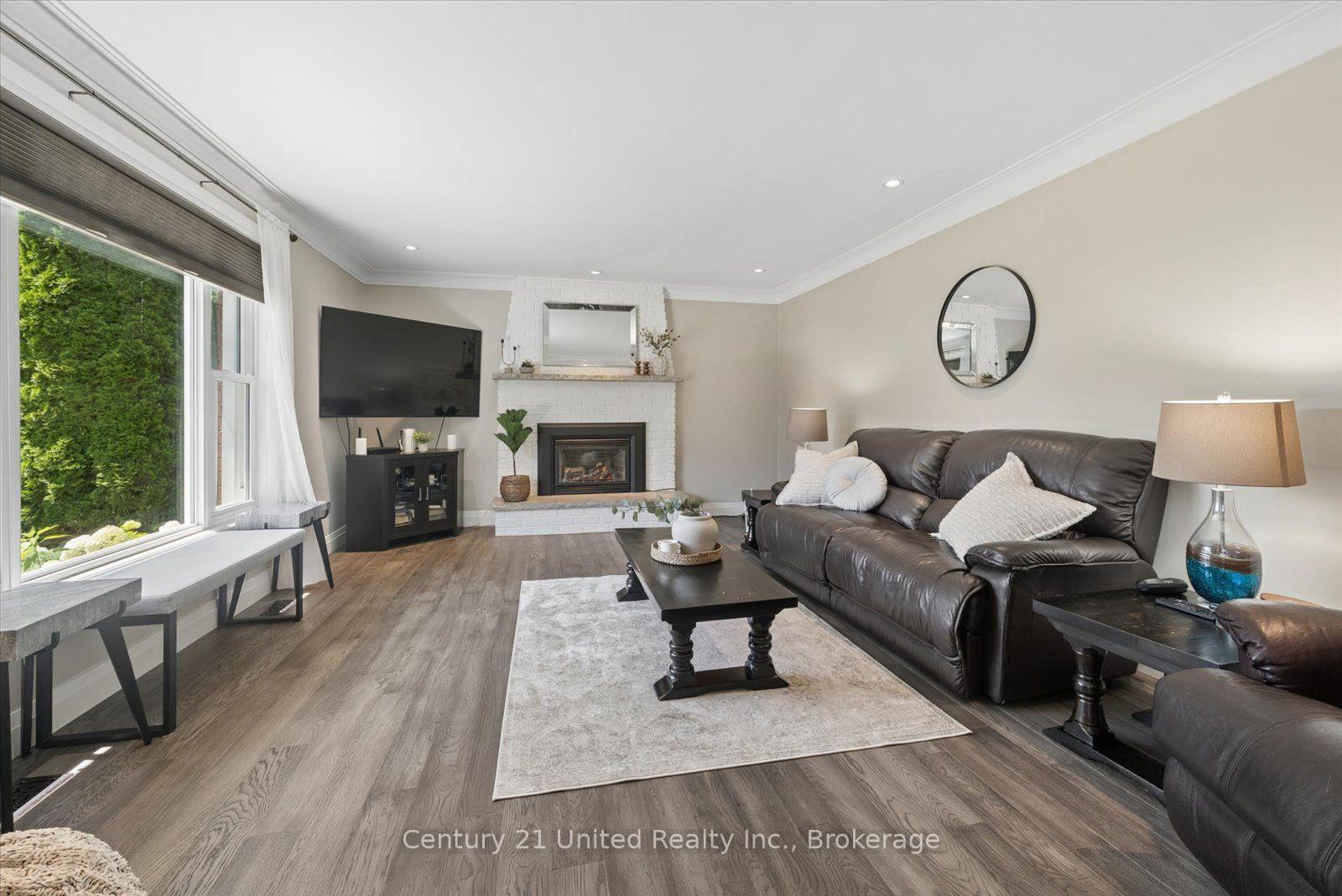 Photo 6 of 940 Cavan Wood Drive, Cavan Monaghan, Cavan Twp — HOMEH