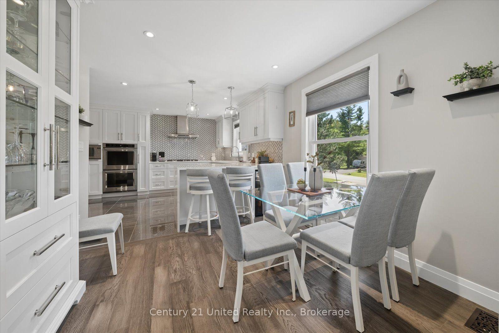 Photo 10 of 940 Cavan Wood Drive, Cavan Monaghan, Cavan Twp — HOMEH