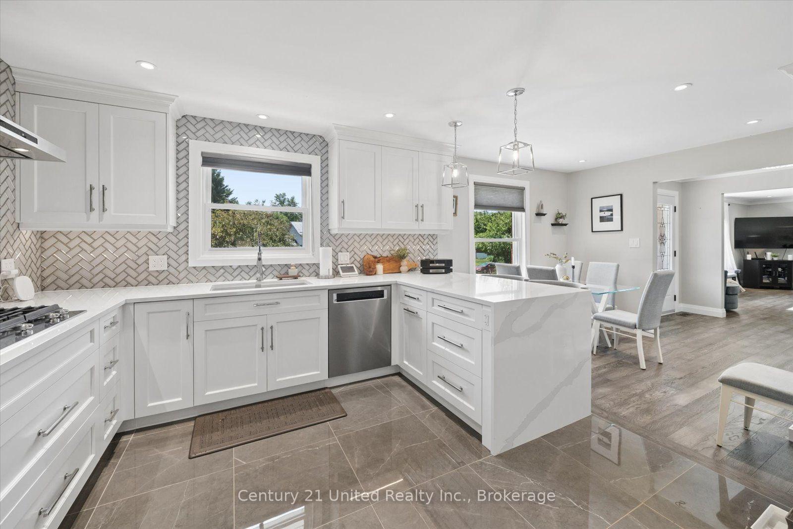 Photo 14 of 940 Cavan Wood Drive, Cavan Monaghan, Cavan Twp — HOMEH