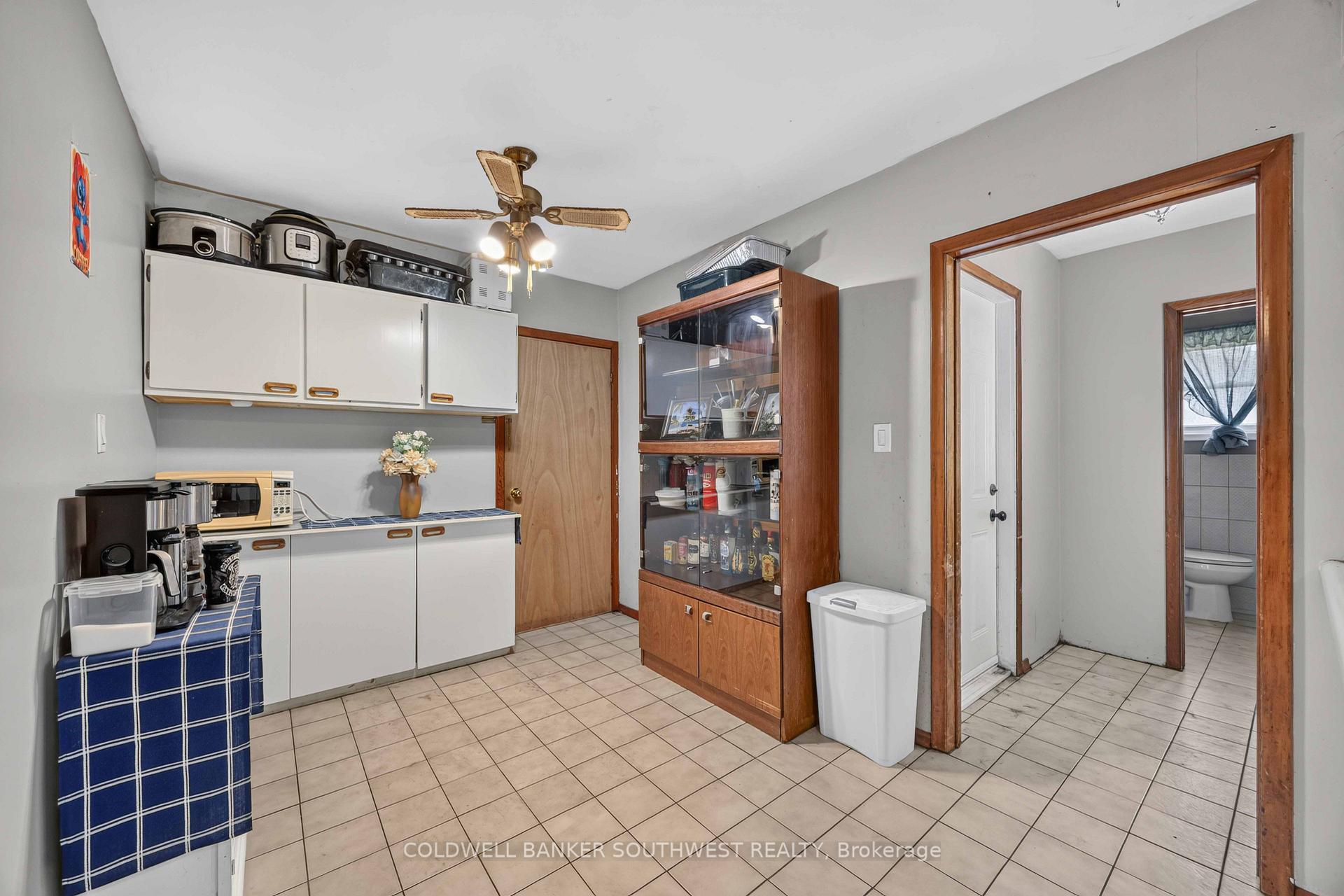 Photo 12 of 1091 Indian Road N, Sarnia — HOMEH