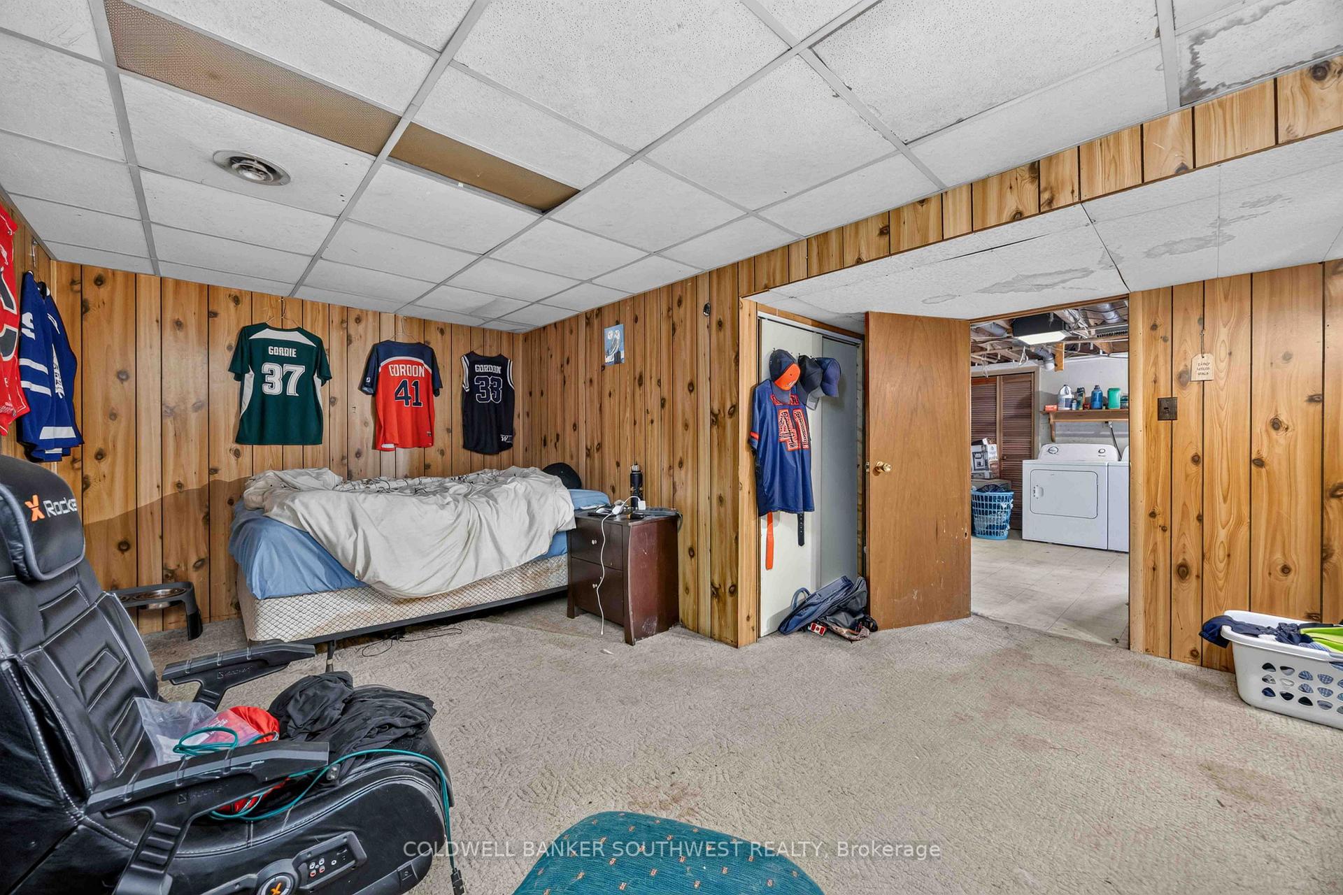 Photo 23 of 1091 Indian Road N, Sarnia — HOMEH