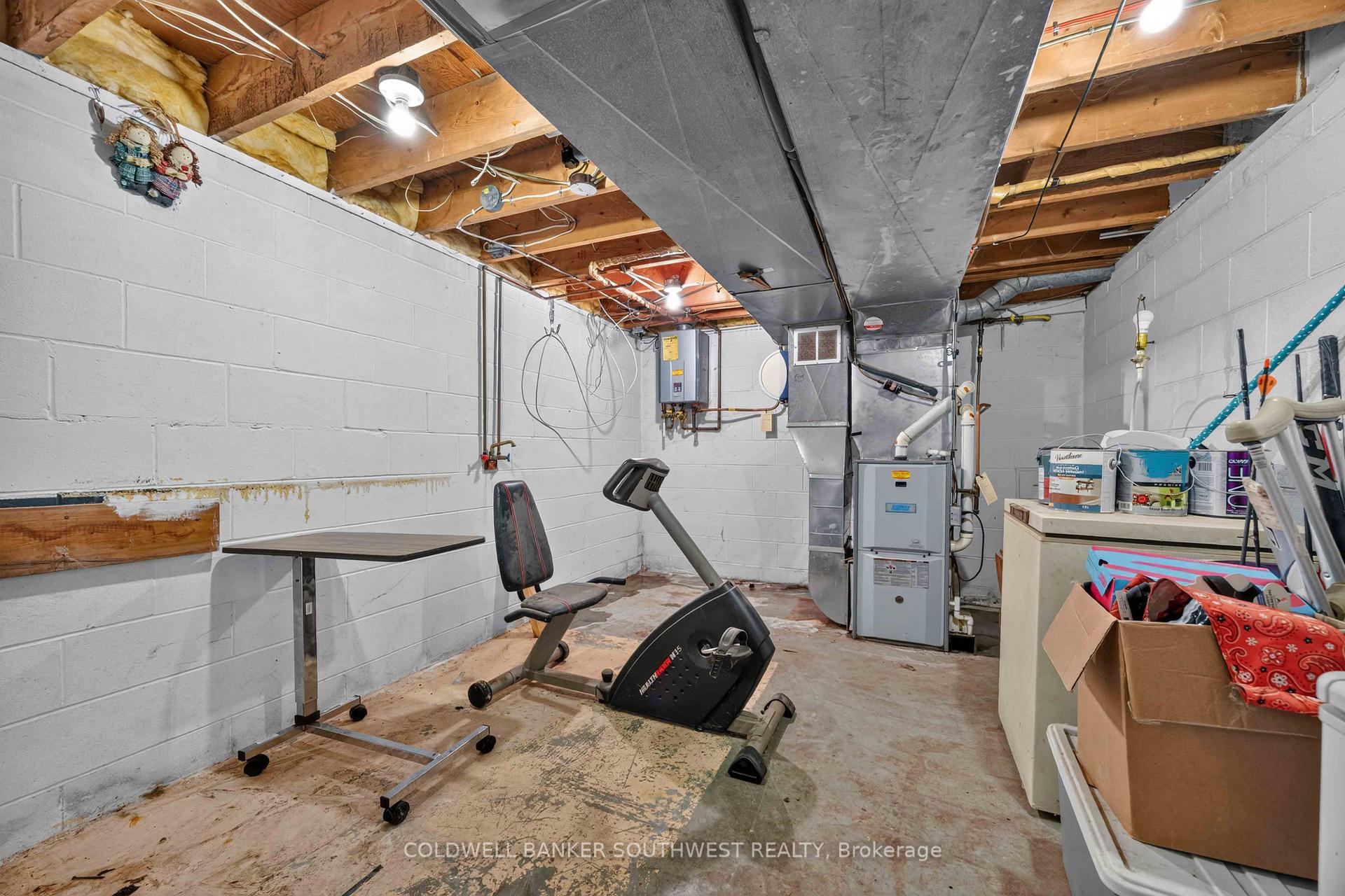 Photo 26 of 1091 Indian Road N, Sarnia — HOMEH