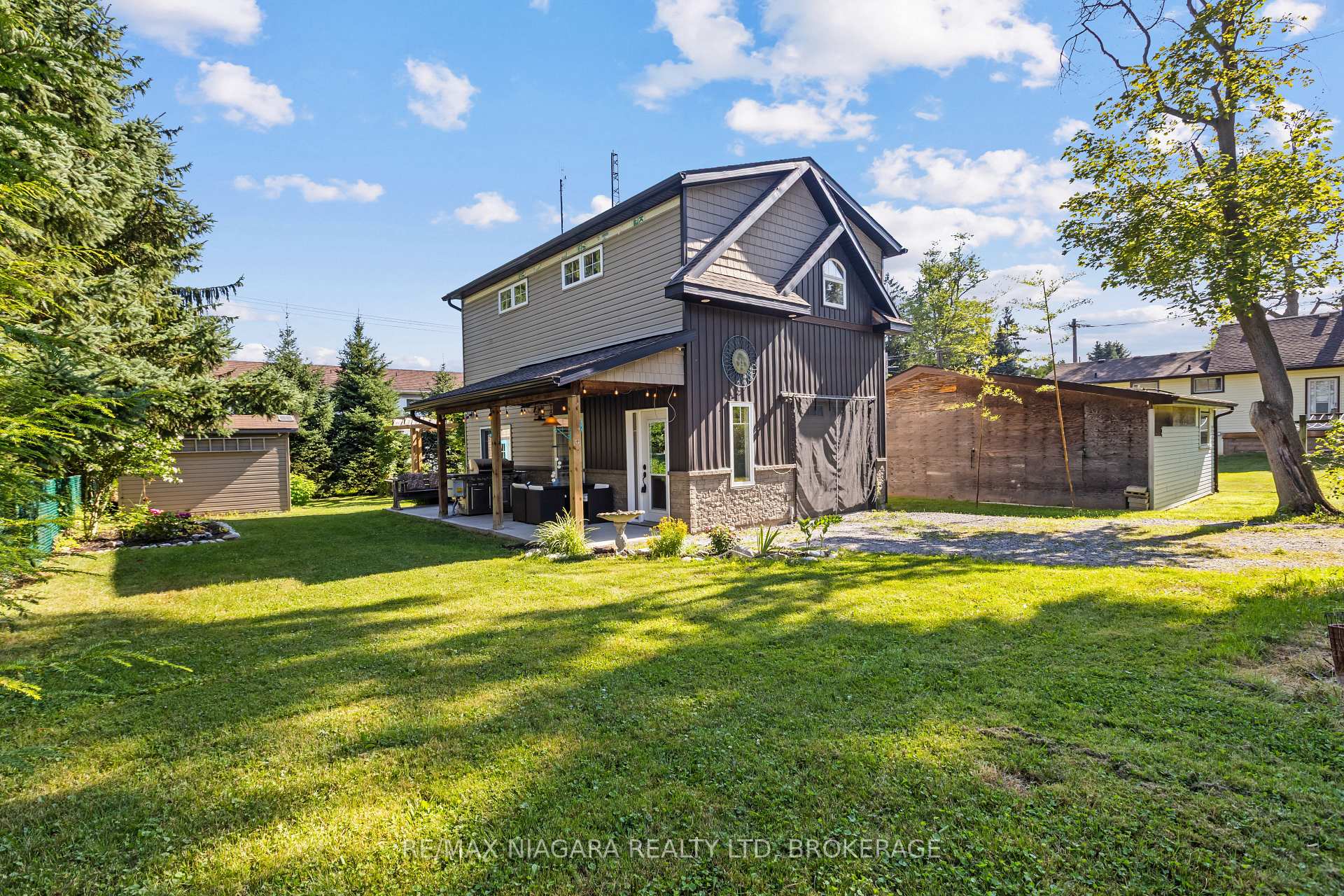 Photo of 1 Linden Avenue