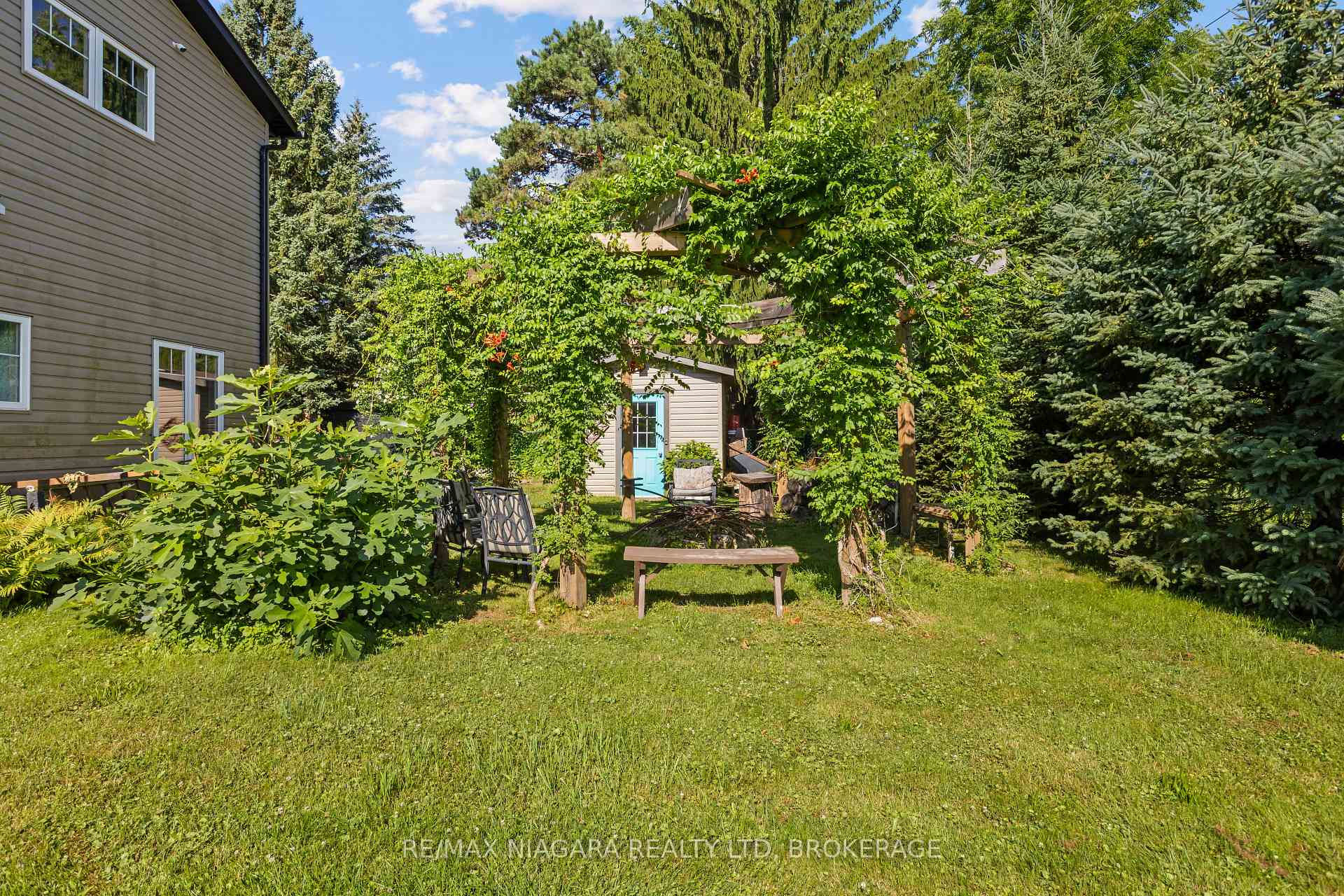 Photo 4 of 1 Linden Avenue, Pelham, Fonthill — HOMEH