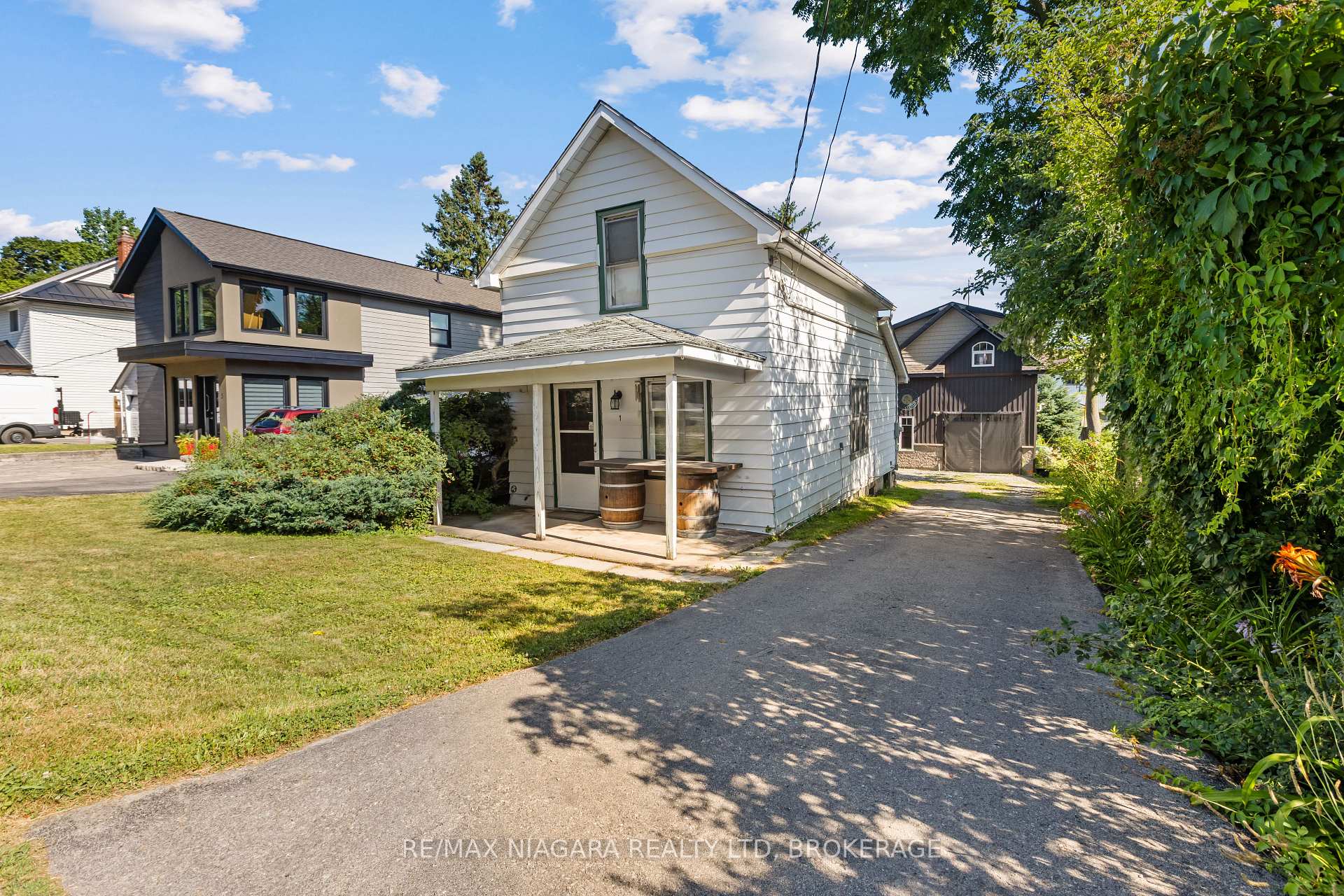 Photo 6 of 1 Linden Avenue, Pelham, Fonthill — HOMEH