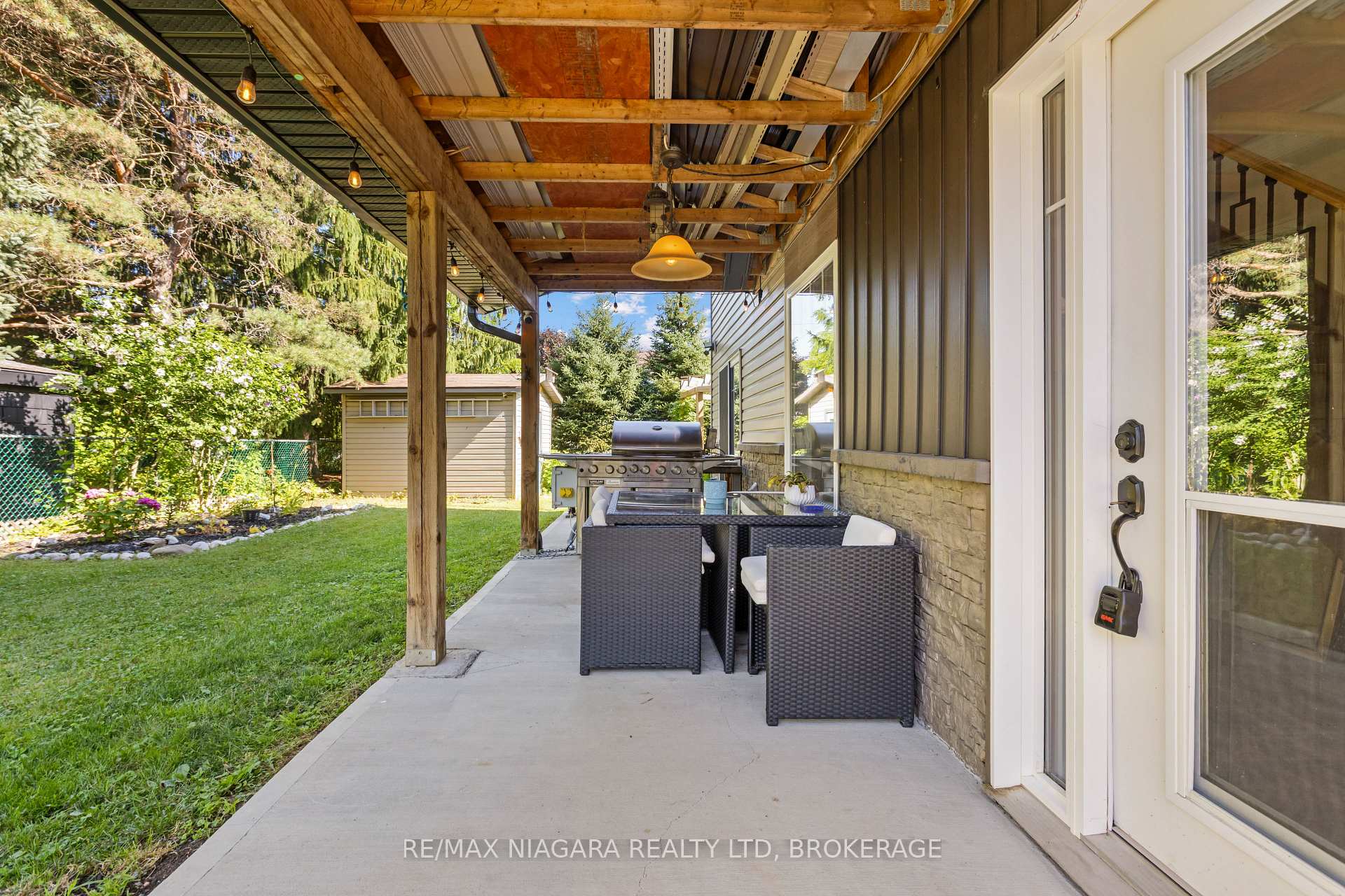Photo 7 of 1 Linden Avenue, Pelham, Fonthill — HOMEH