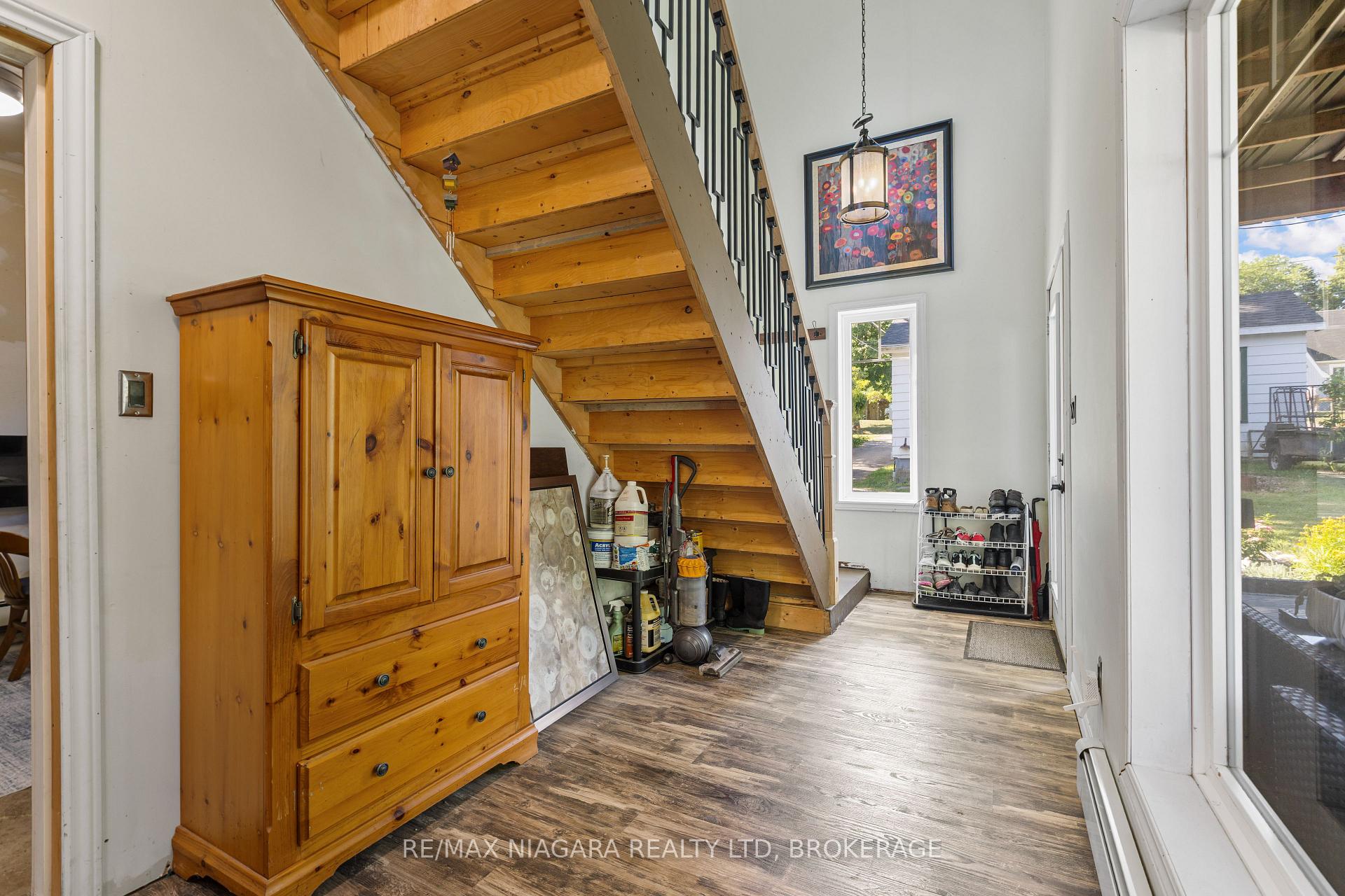 Photo 13 of 1 Linden Avenue, Pelham, Fonthill — HOMEH