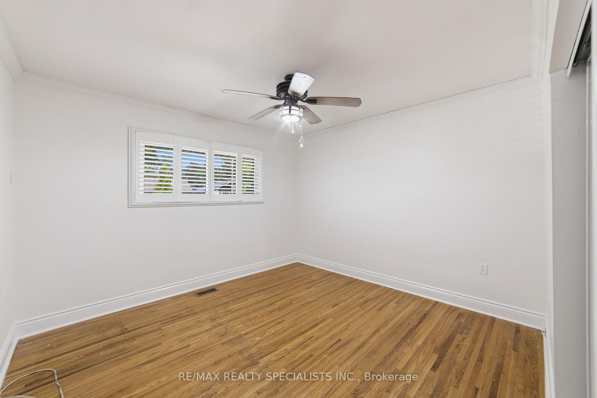 Photo 14 of 115 Kings Forest Drive, Hamilton, Huntington — HOMEH