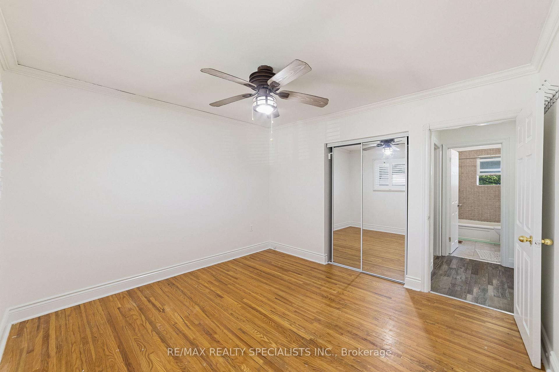 Photo 15 of 115 Kings Forest Drive, Hamilton, Huntington — HOMEH