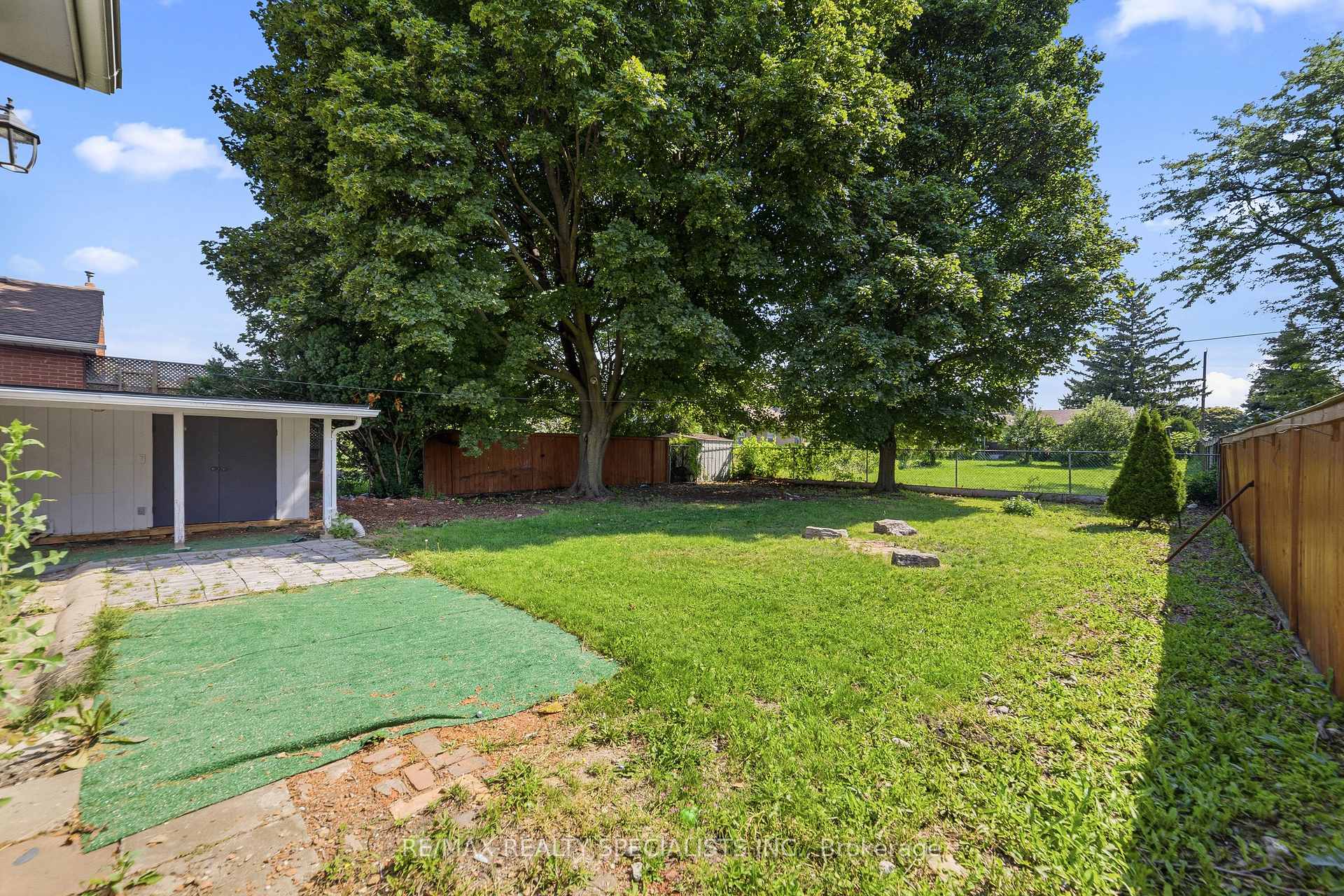 Photo 19 of 115 Kings Forest Drive, Hamilton, Huntington — HOMEH